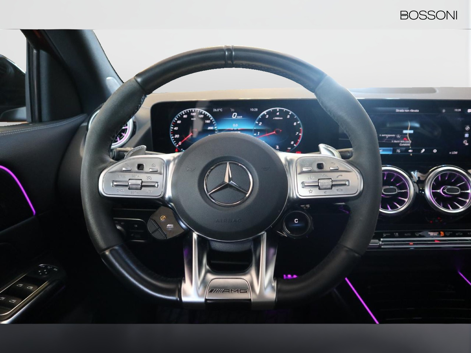 18 - AMG GLA amg 35 4matic speedshift dct amg 8g