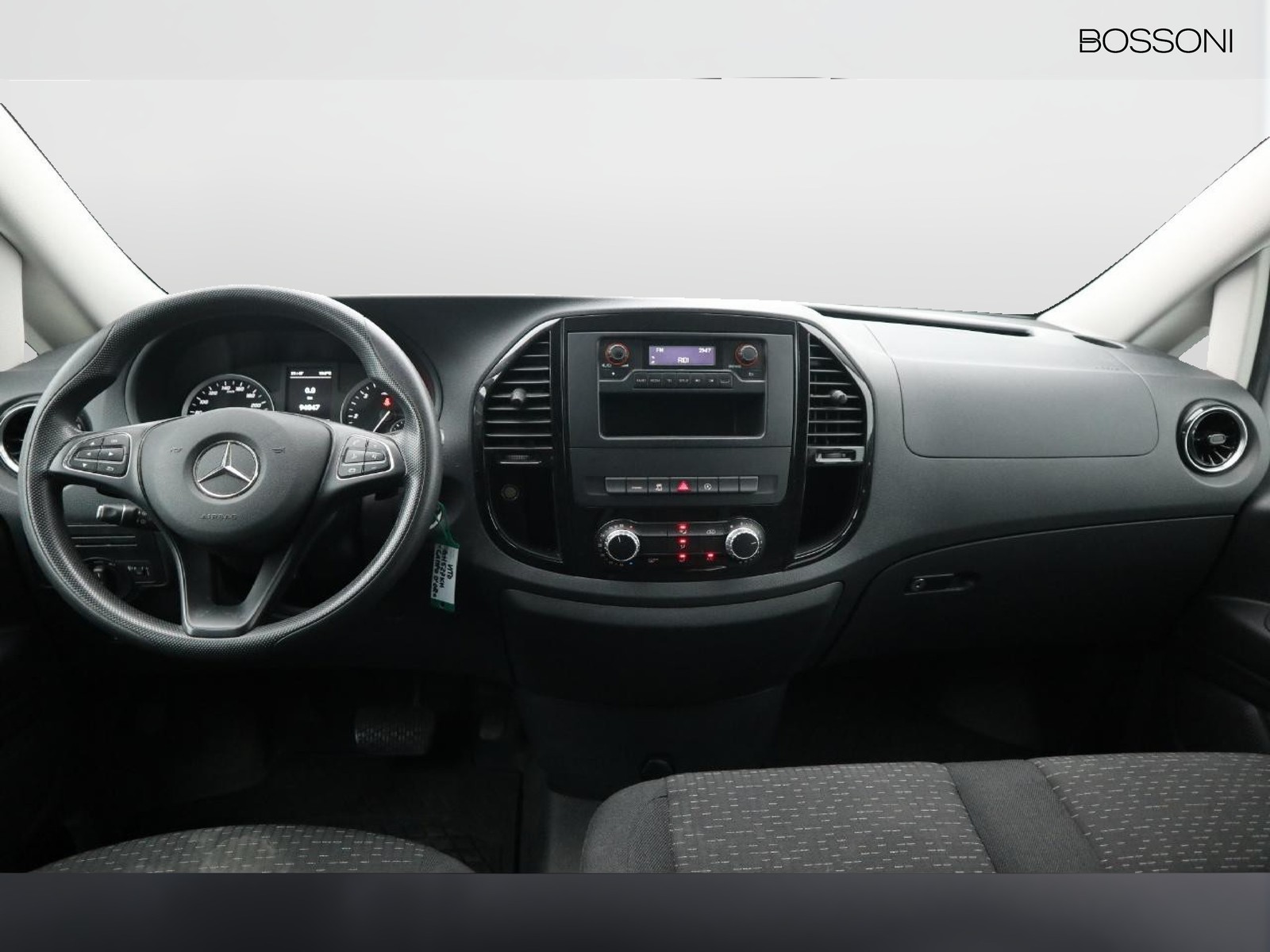 12 - Mercedes Vans Vito 114 cdi long mixto auto my20