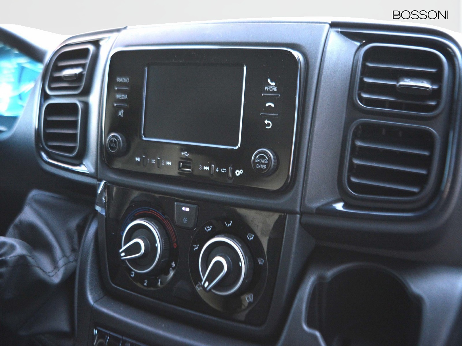 10 - Peugeot Boxer 35 l2h2 2.2 diesel 140cv s&s