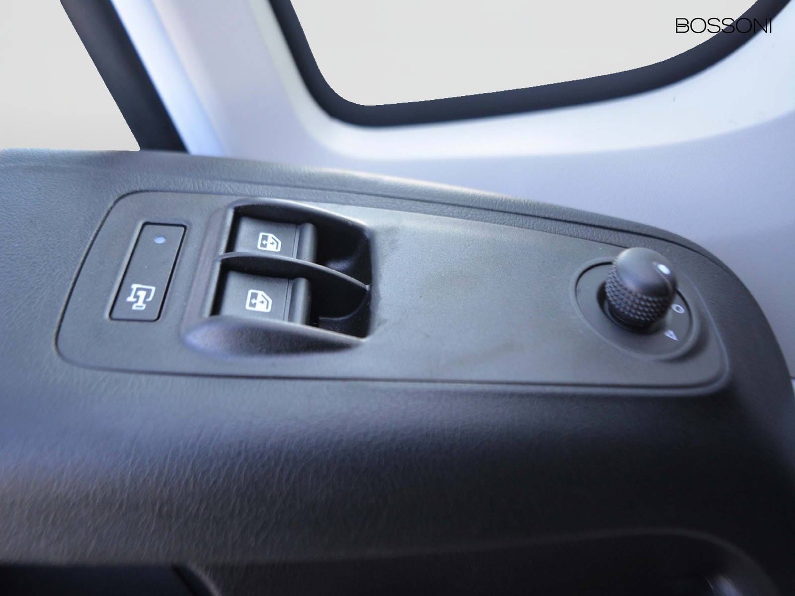 17 - Peugeot Boxer 35 l2h2 2.2 diesel 140cv s&s