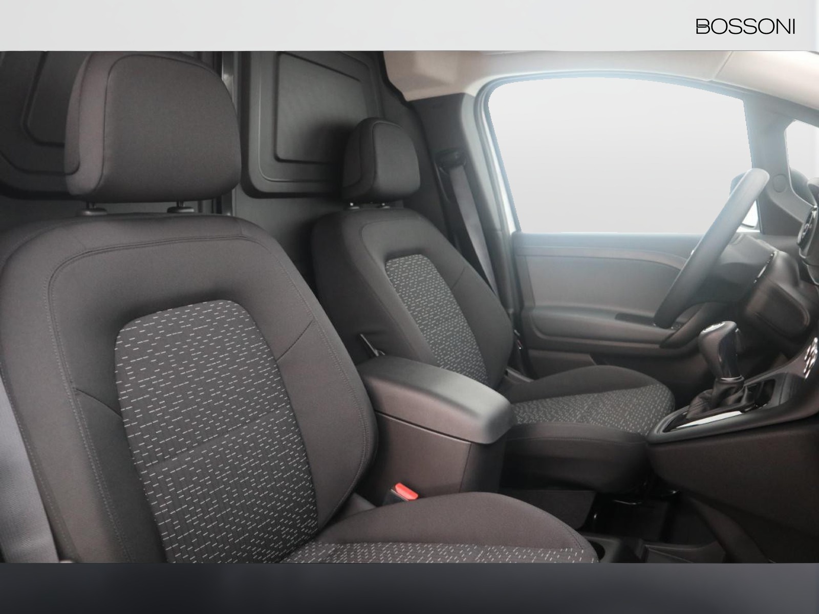 8 - Mercedes Vans Citan efurgone long pro 45kwh