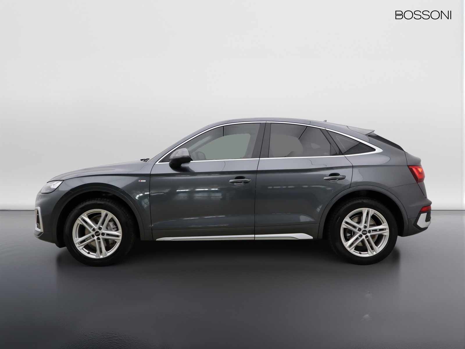 3 - Audi Q5 sportback 40 2.0 tdi mhev 12v s line plus quattro s tronic