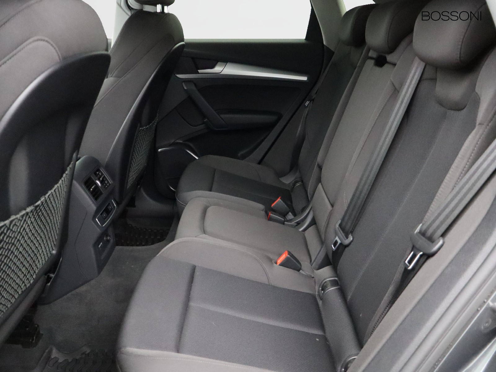 8 - Audi Q5 sportback 40 2.0 tdi mhev 12v s line plus quattro s tronic