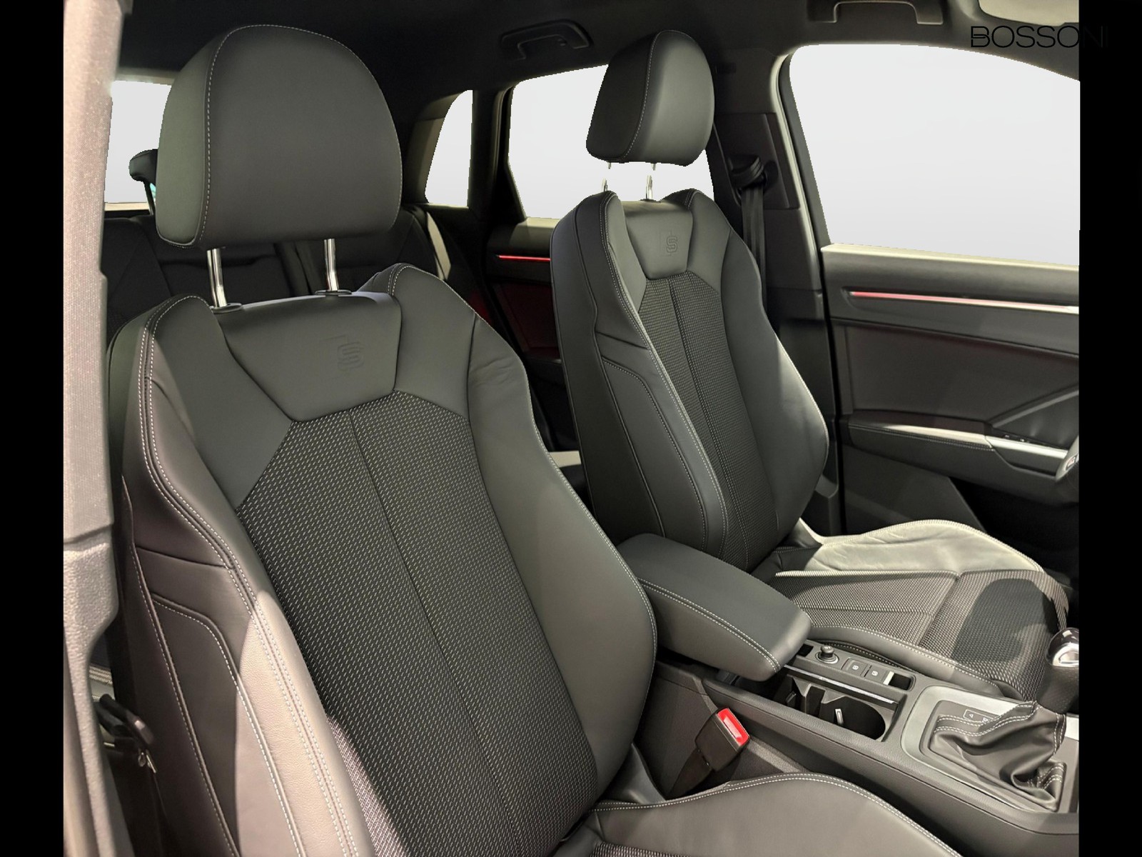 23 - Audi Q3 35 2.0 tdi business advanced s tronic