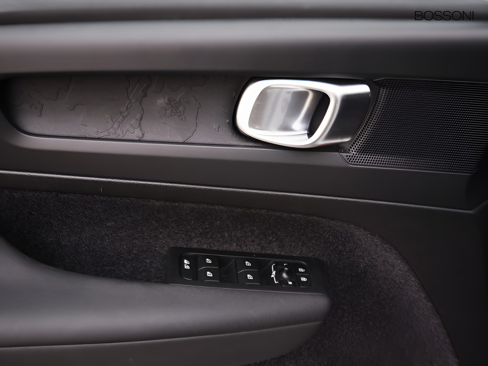 15 - Volvo XC40 single motor plus rwd edt