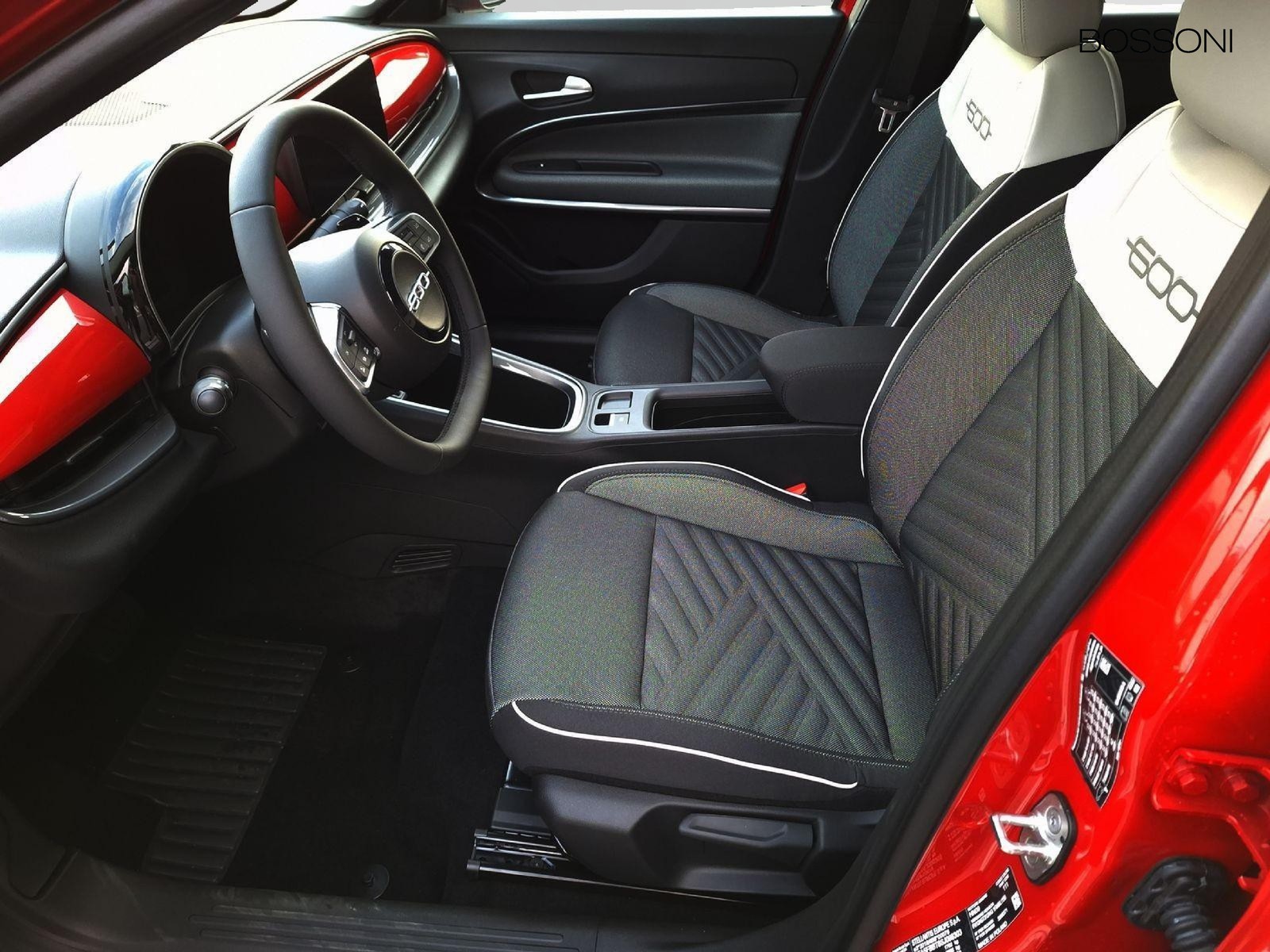 11 - Fiat 600 1.2 hybrid 110cv icon edct