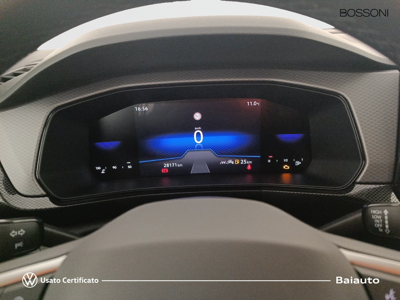 9 - Volkswagen T-Cross 1.0 tsi 95cv life