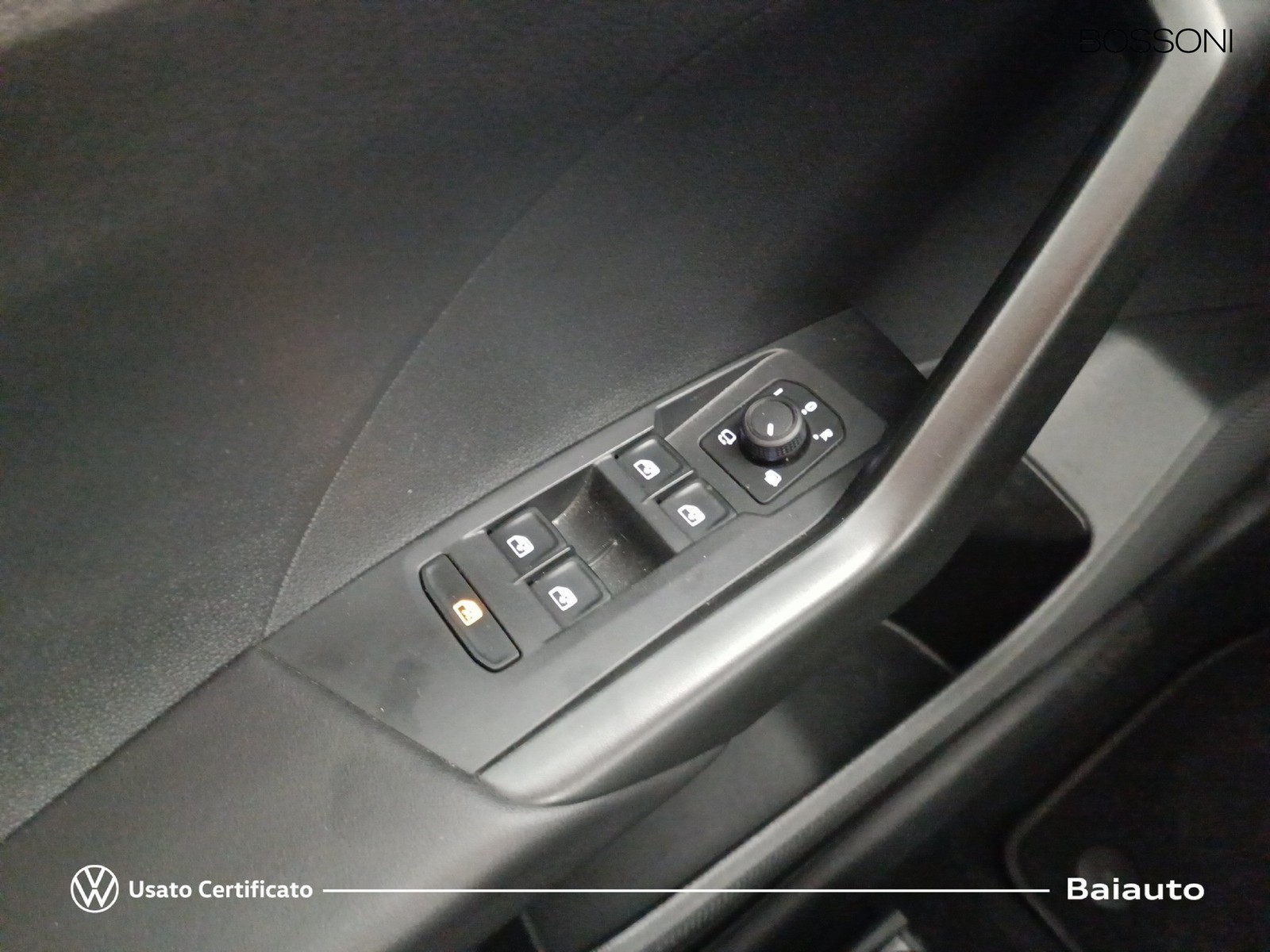 15 - Volkswagen T-Cross 1.0 tsi 115cv life dsg