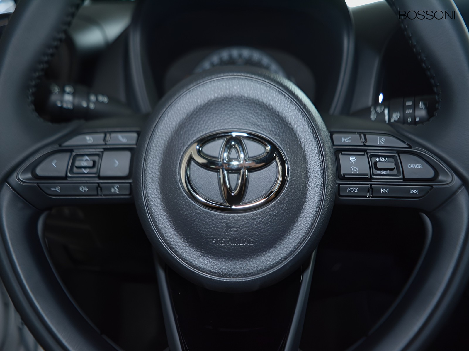 17 - Toyota Aygo x 1.0 72cv active