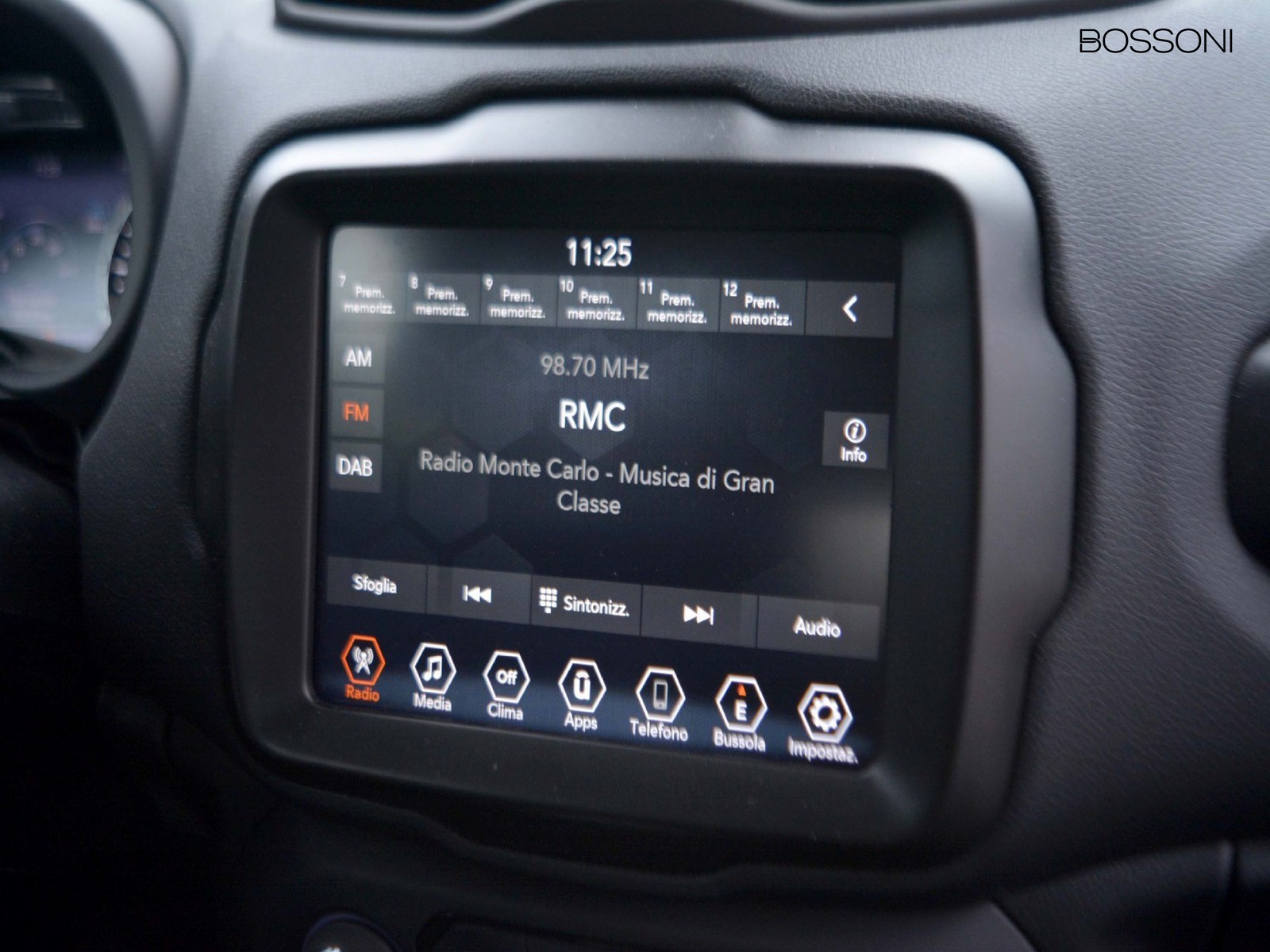 10 - Jeep Renegade 1.5 turbo t4 mhev 130cv limited 2wd