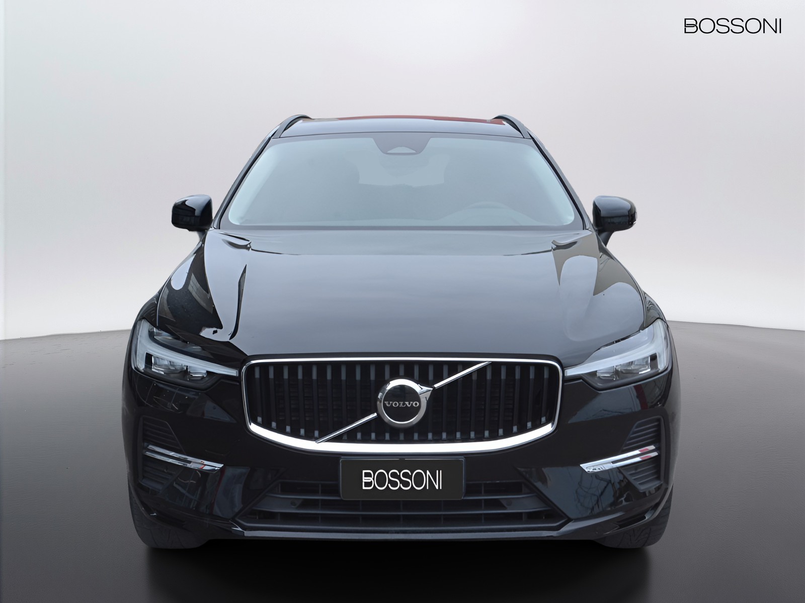 2 - Volvo XC60 2.0 b4 momentum pro automatico