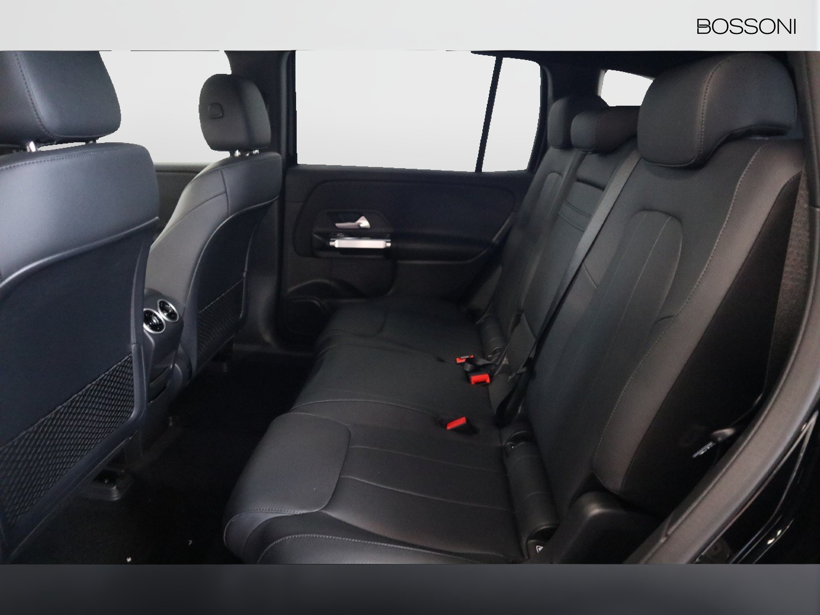 8 - Mercedes EQB 250+ progressive advanced