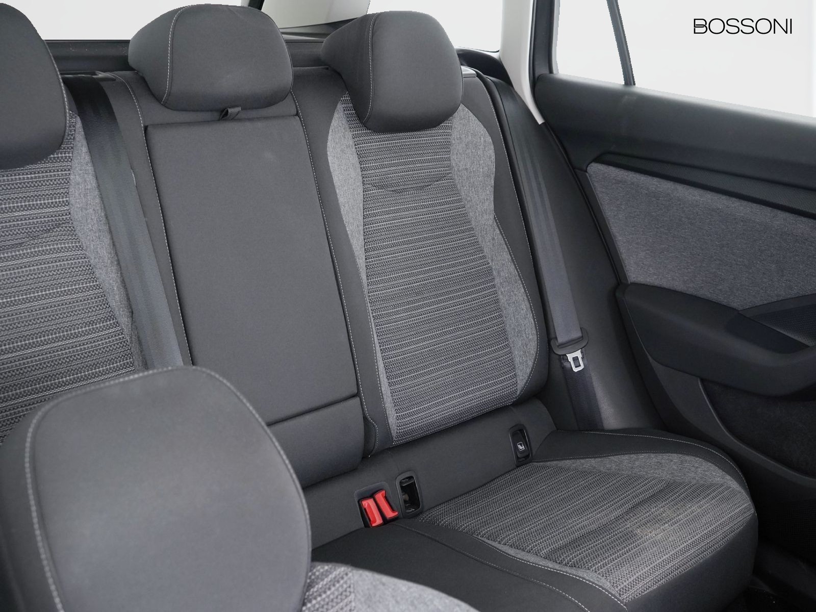 22 - Skoda Superb wagon 2.0 tdi evo 150cv selection dsg