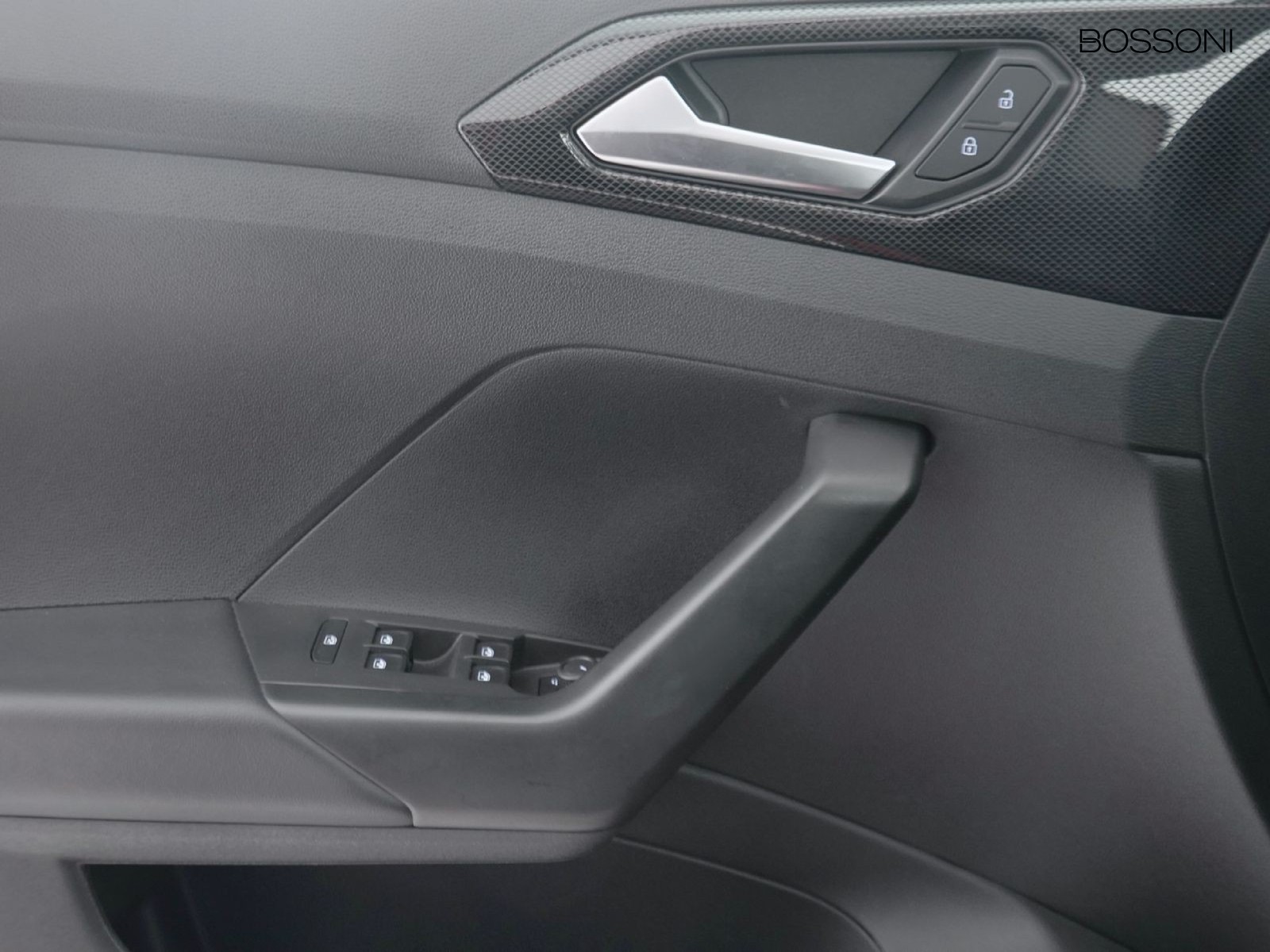 17 - Volkswagen T-Cross 1.0 tsi 95cv edition plus