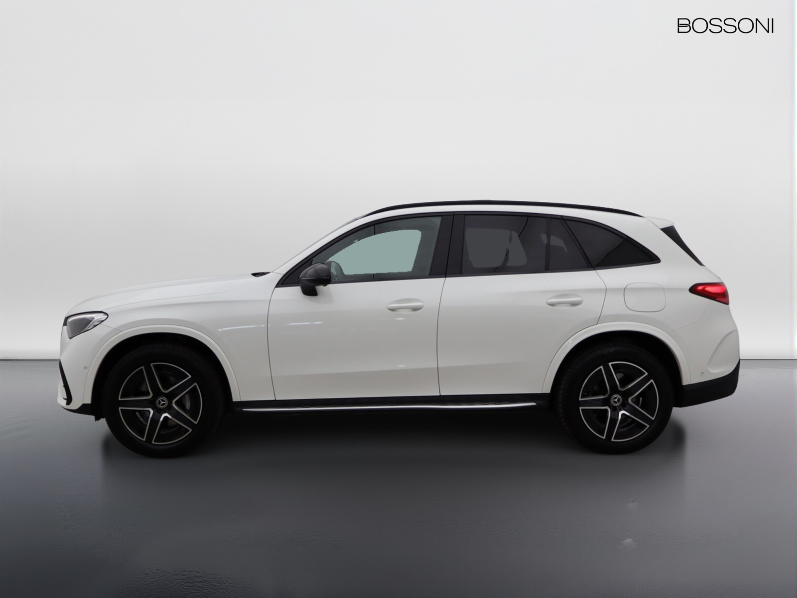 3 - Mercedes GLC suv 300 de plug in hybrid amg line advanced 4matic 9g-tronic