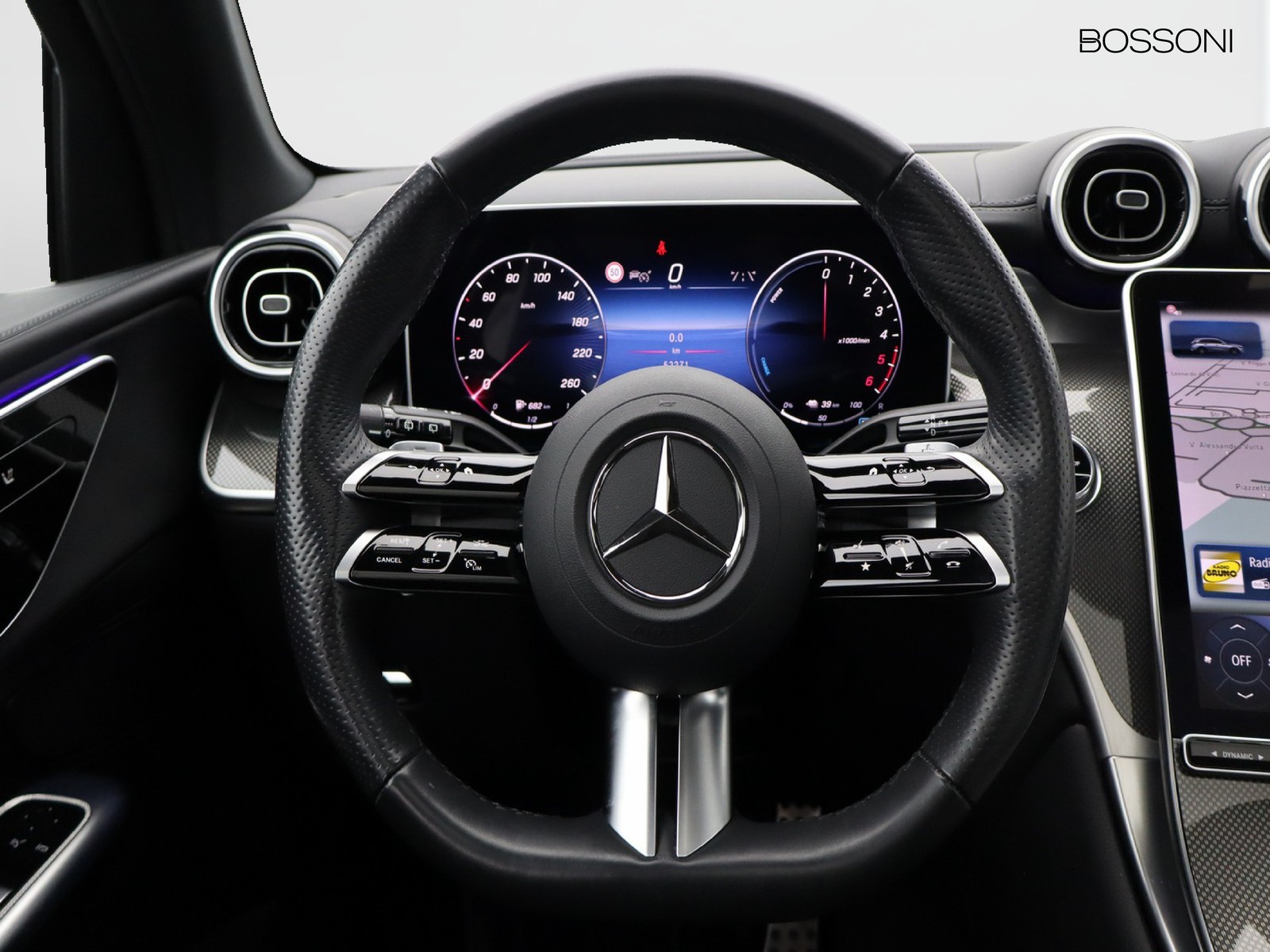 16 - Mercedes GLC suv 300 de plug in hybrid amg line advanced 4matic 9g-tronic