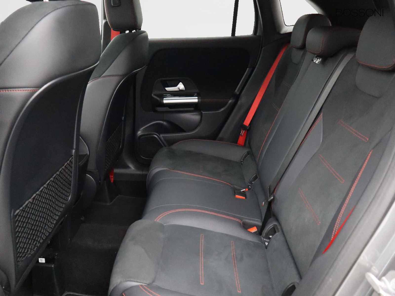 8 - AMG GLA amg 35 amg line advanced 4matic 8g-dct