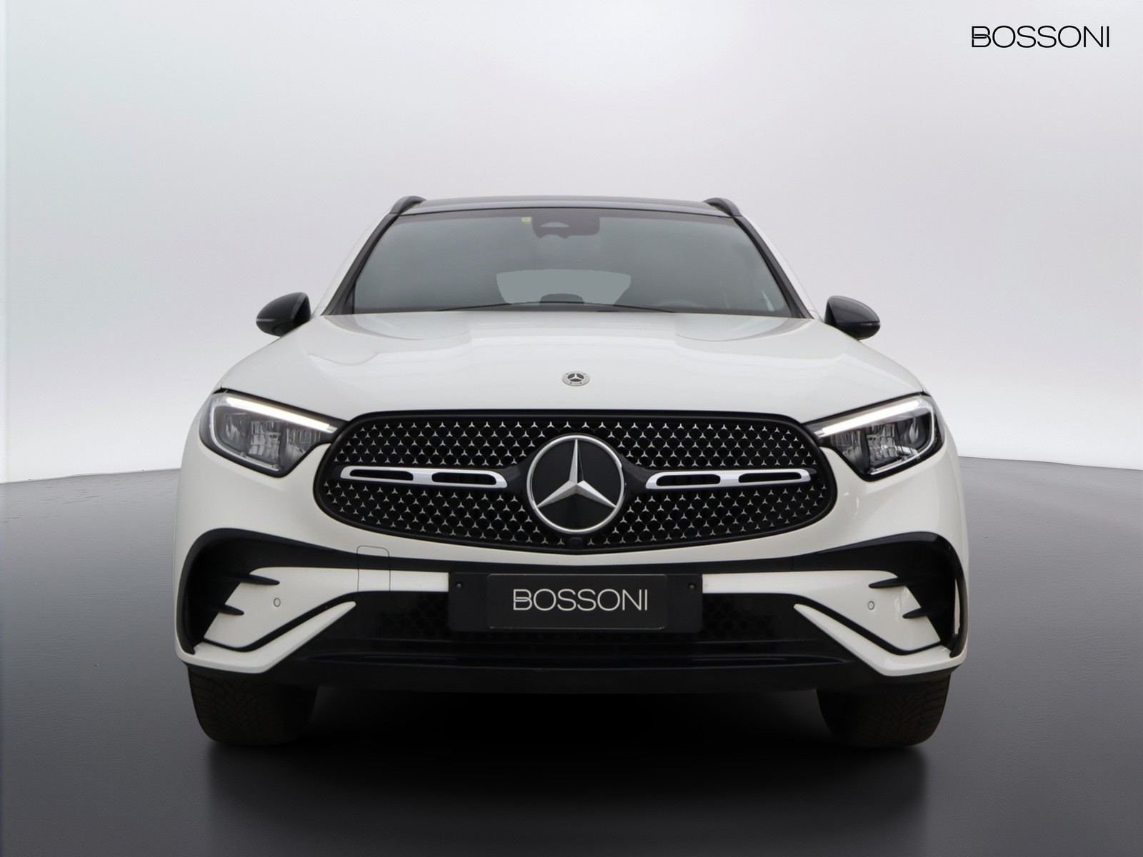 2 - Mercedes GLC suv 300 de plug in hybrid amg line advanced 4matic 9g-tronic
