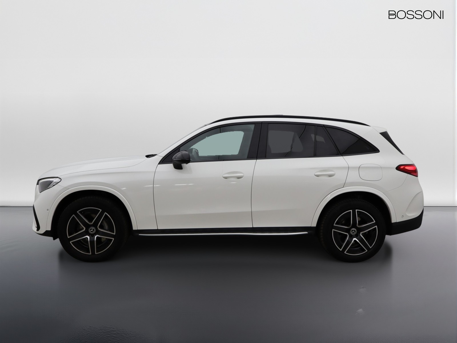 3 - Mercedes GLC suv 300 de plug in hybrid amg line advanced 4matic 9g-tronic