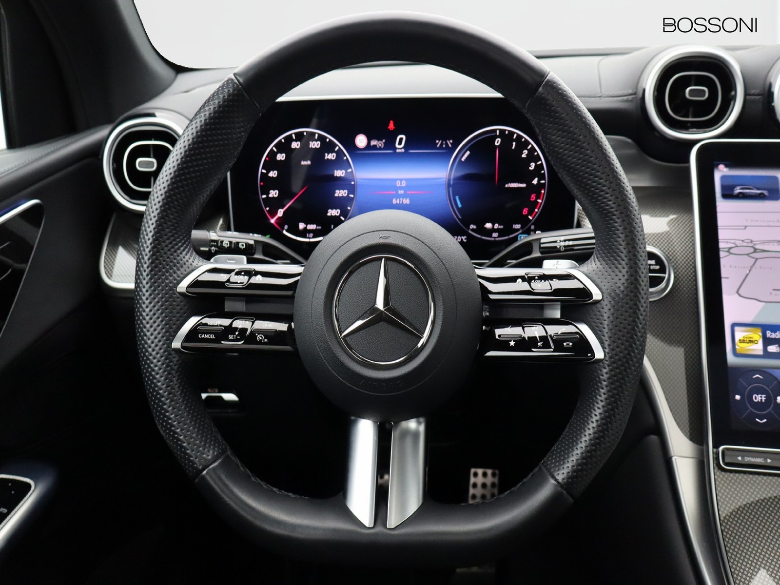 16 - Mercedes GLC suv 300 de plug in hybrid amg line advanced 4matic 9g-tronic