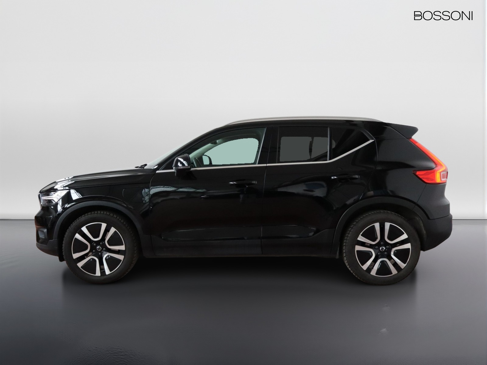 3 - Volvo XC40 1.5 t4 recharge plug-in-hybrid inscription geartronic my21