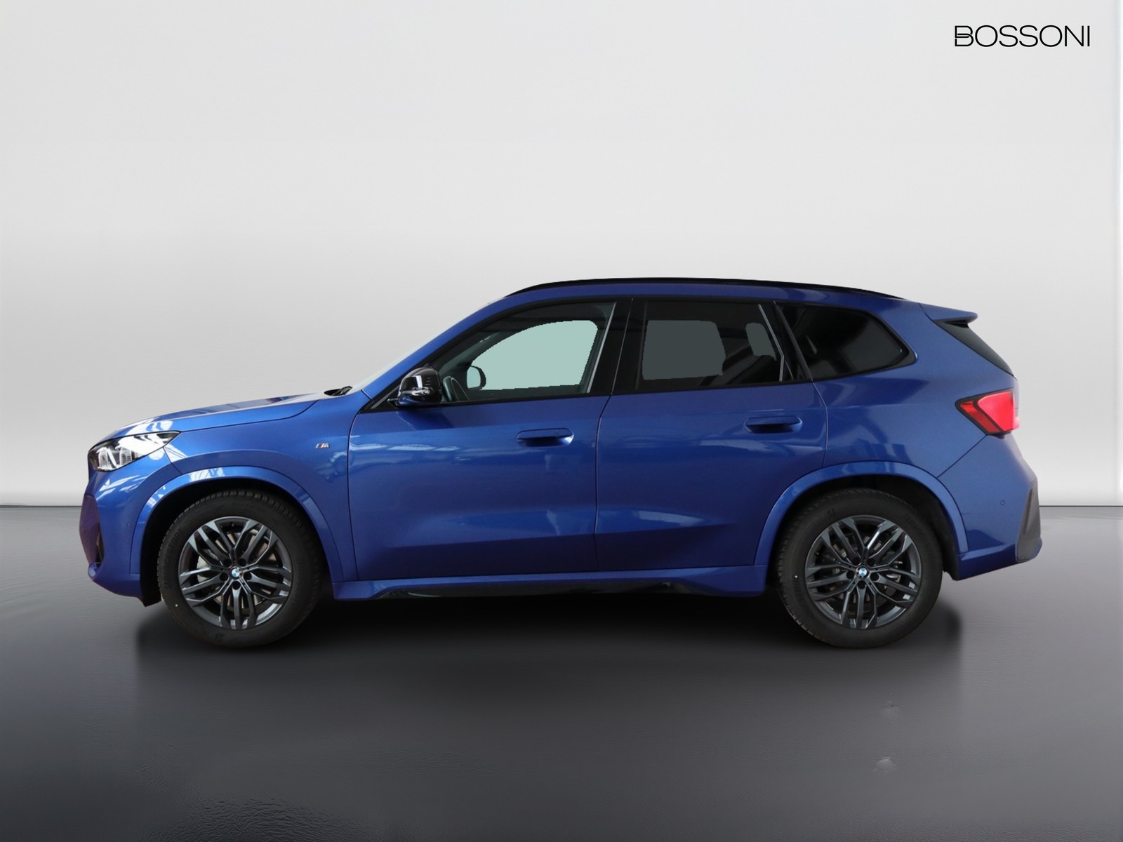 3 - BMW X1 23d mild hybrid 48v xdrive msport edition signature dct