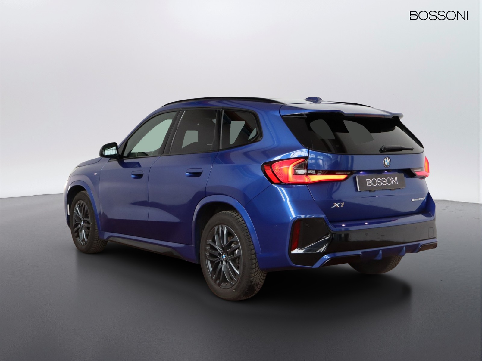 5 - BMW X1 23d mild hybrid 48v xdrive msport edition signature dct