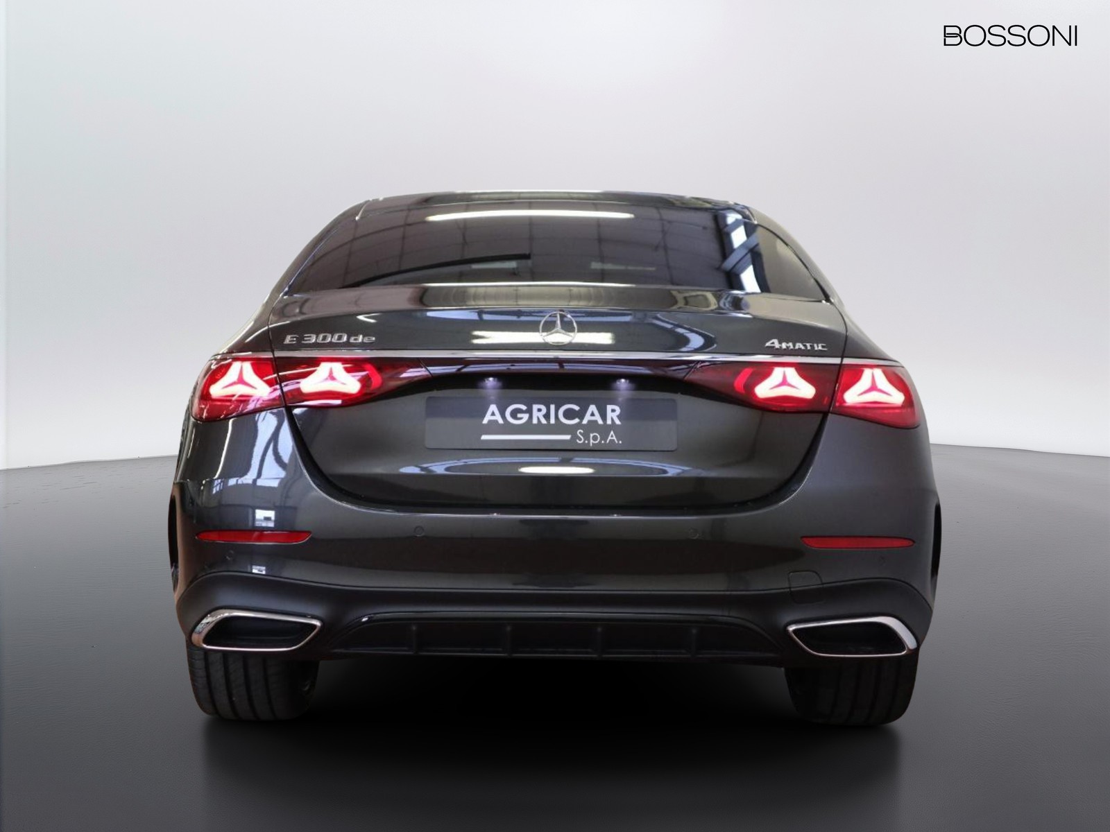 6 - Mercedes Classe E berlina 300 de plug in hybrid amg line premium 4matic 9g-tronic