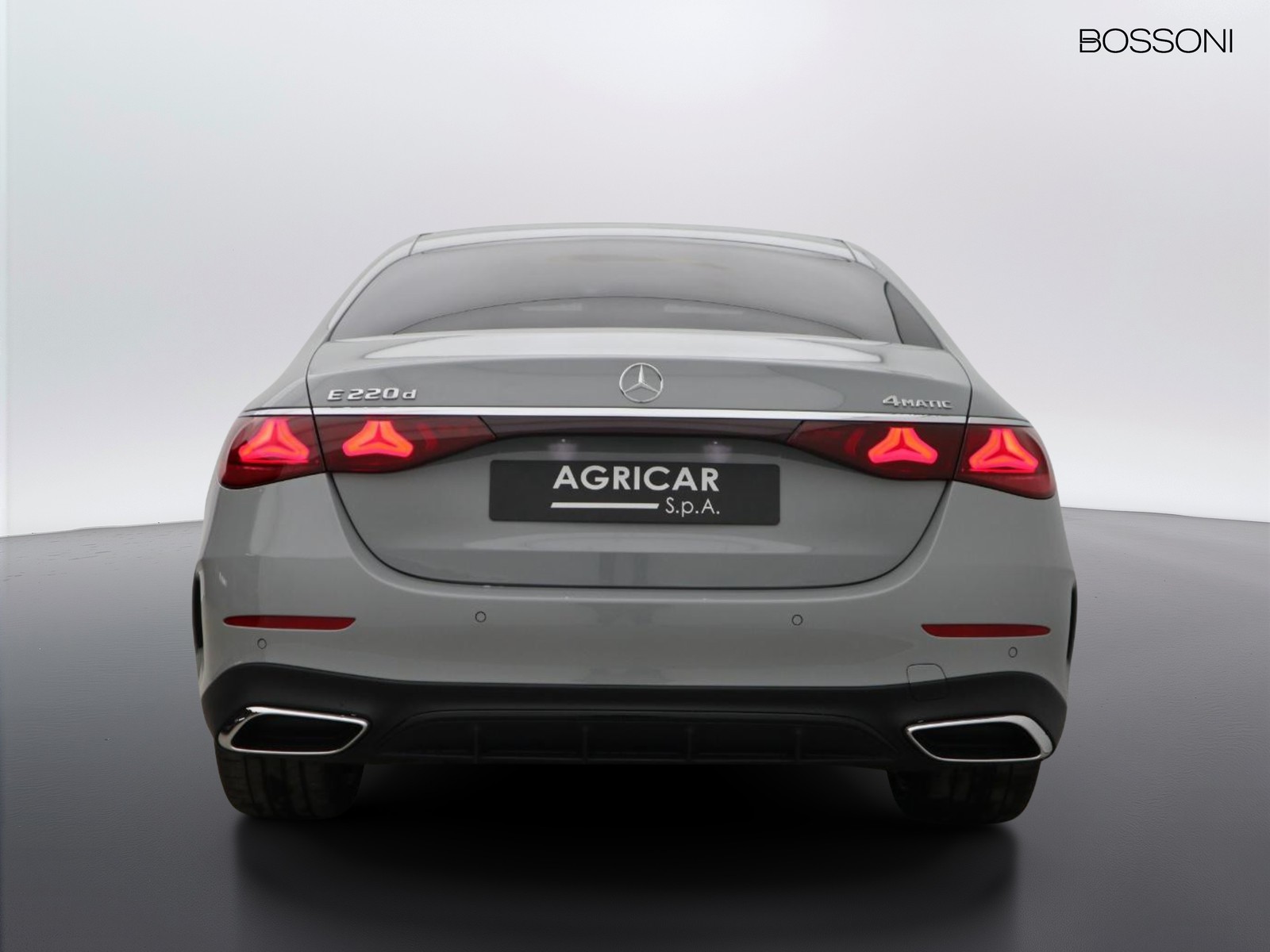 6 - Mercedes Classe E berlina 220 d amg line premium 4matic 9g-tronic