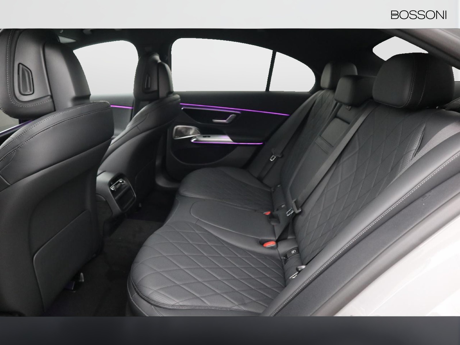 8 - Mercedes Classe E berlina 220 d amg line premium 4matic 9g-tronic