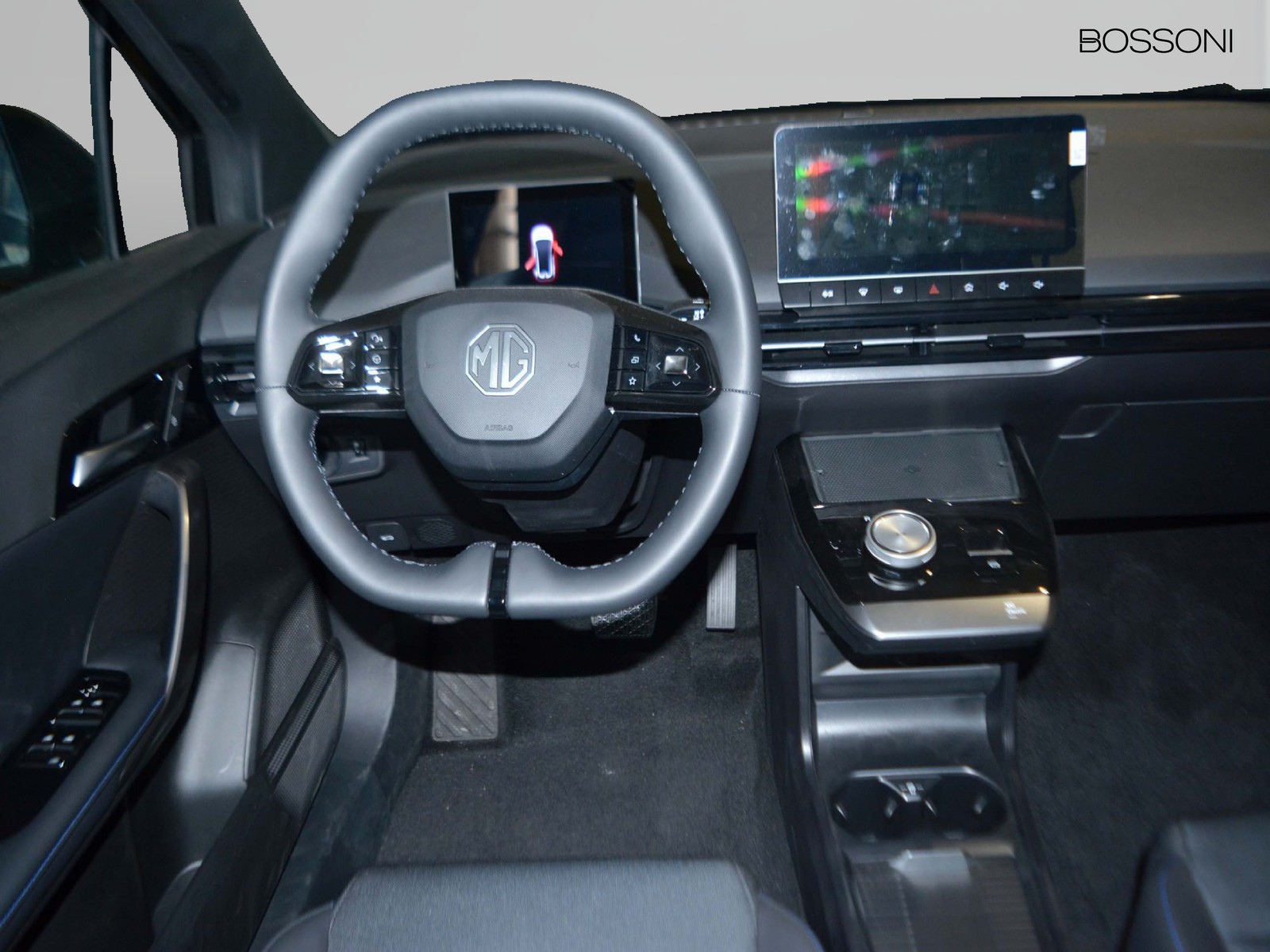 9 - Mg MG4 luxury