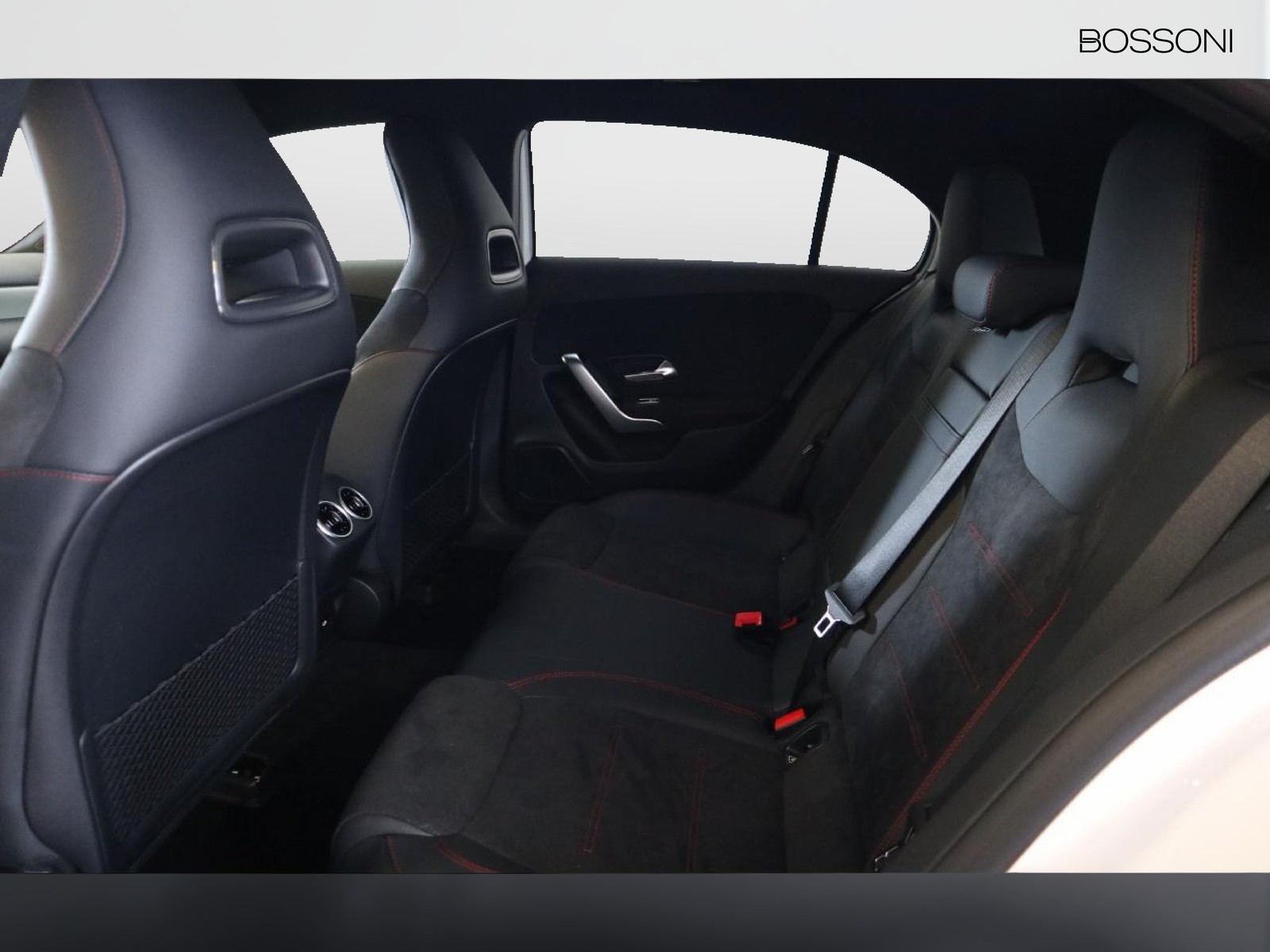 8 - Mercedes Classe A 250 e plug-in-hybrid amg line advanced plus speedshift dct amg 8g