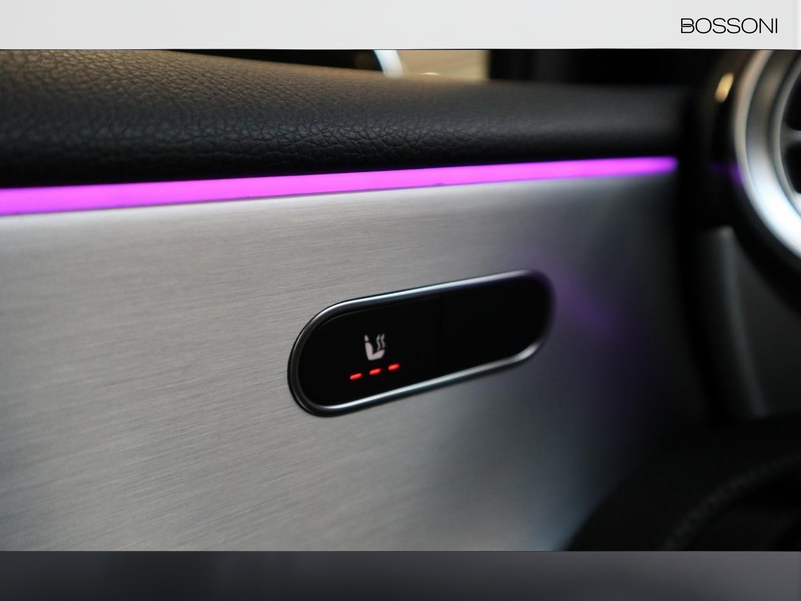 15 - Mercedes Classe A 250 e plug-in-hybrid amg line advanced plus speedshift dct amg 8g