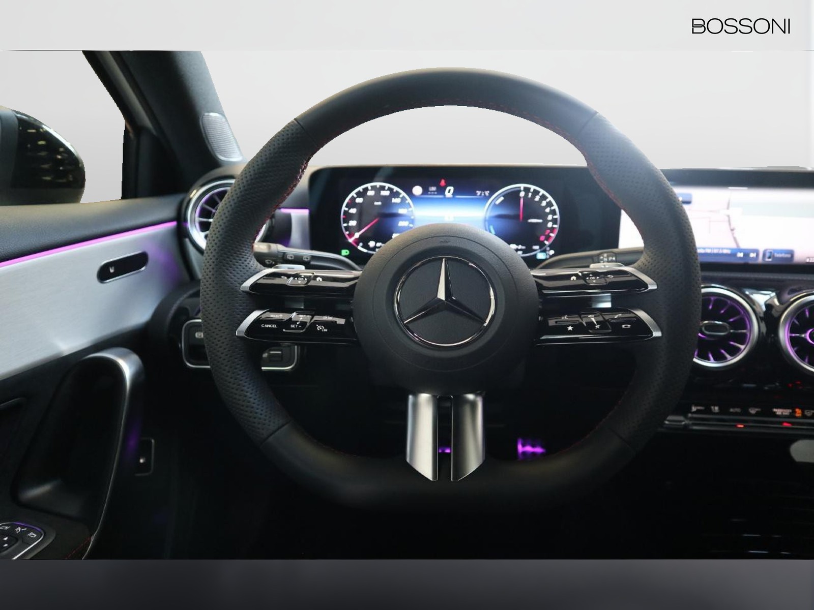 17 - Mercedes Classe A 250 e plug-in-hybrid amg line advanced plus speedshift dct amg 8g