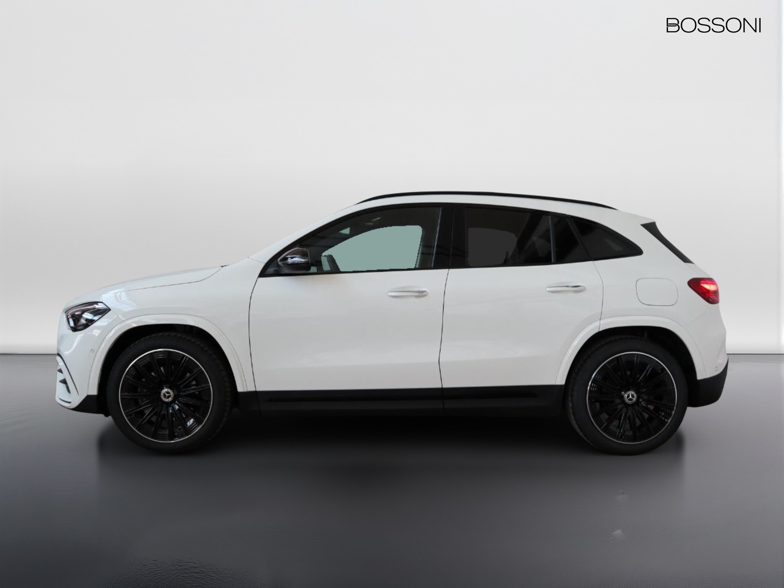 3 - Mercedes GLA 200 d amg line premium 4matic 8g-dct