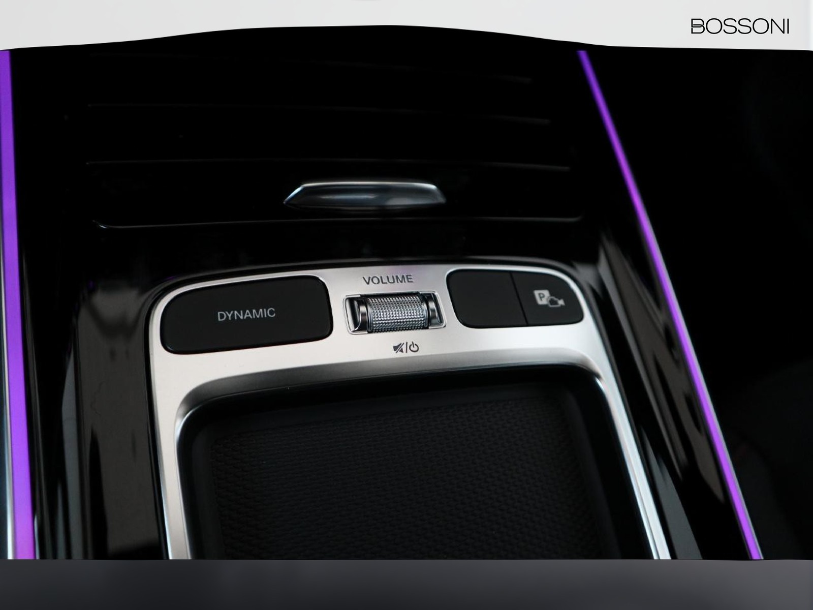 14 - Mercedes GLA 200 d amg line premium 4matic 8g-dct