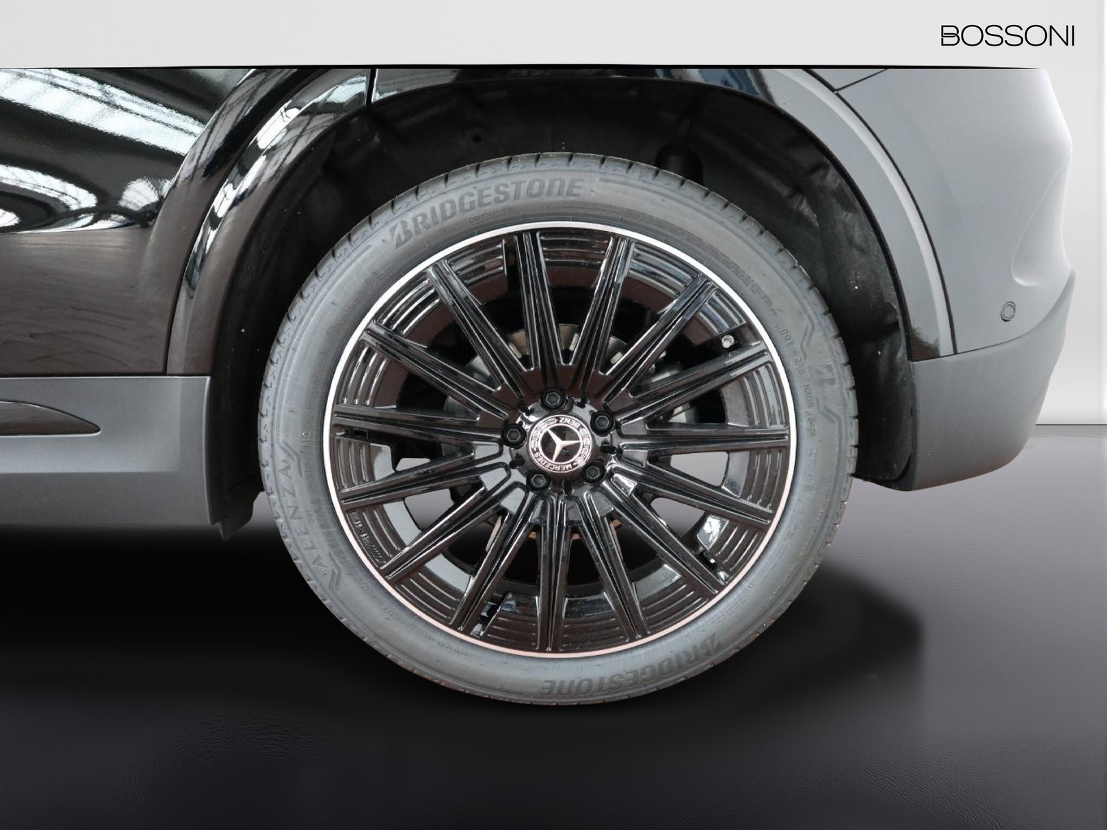 4 - Mercedes GLA 200 d amg line premium 4matic 8g-dct