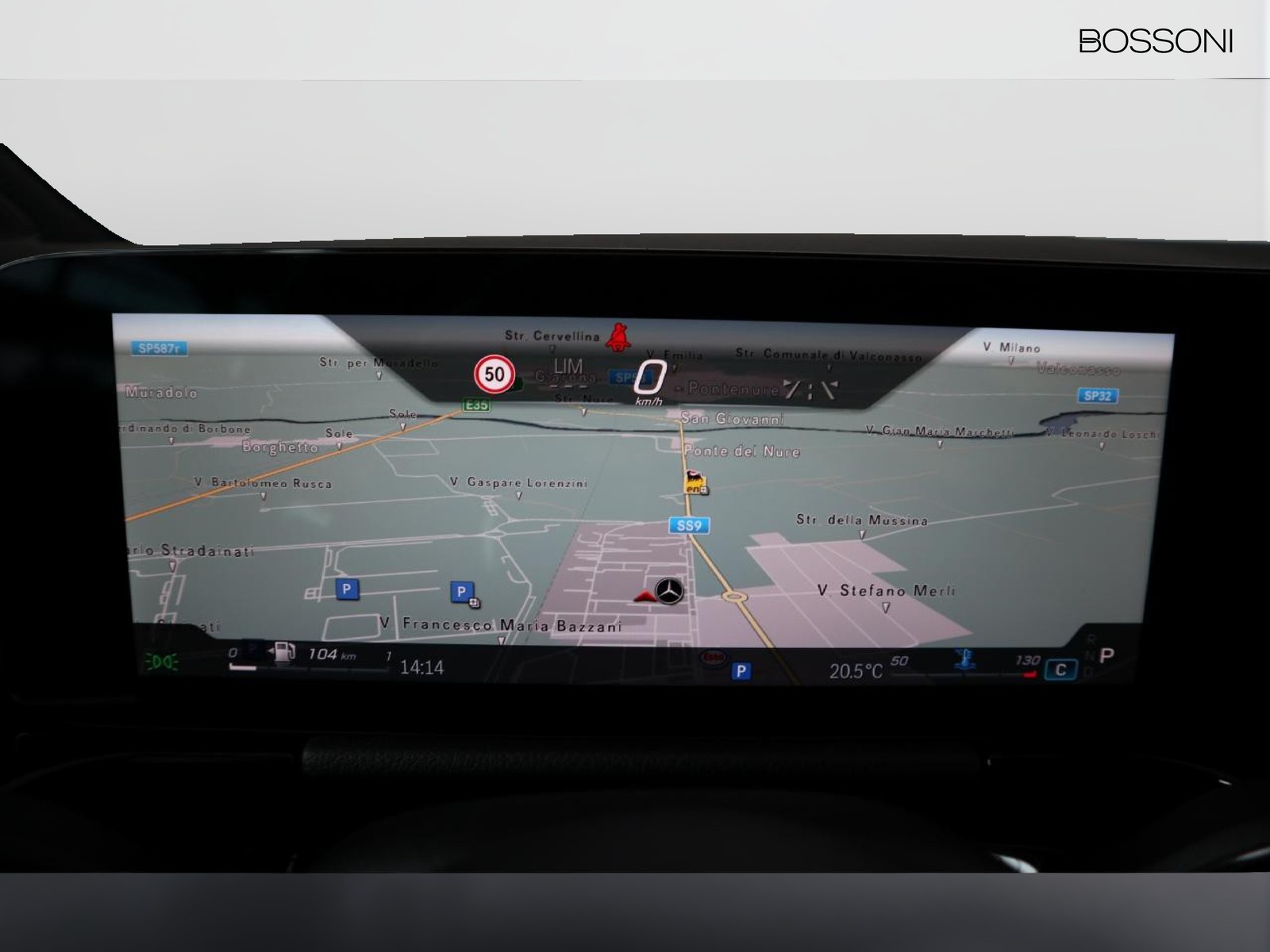 16 - Mercedes GLA 200 d amg line premium 4matic 8g-dct