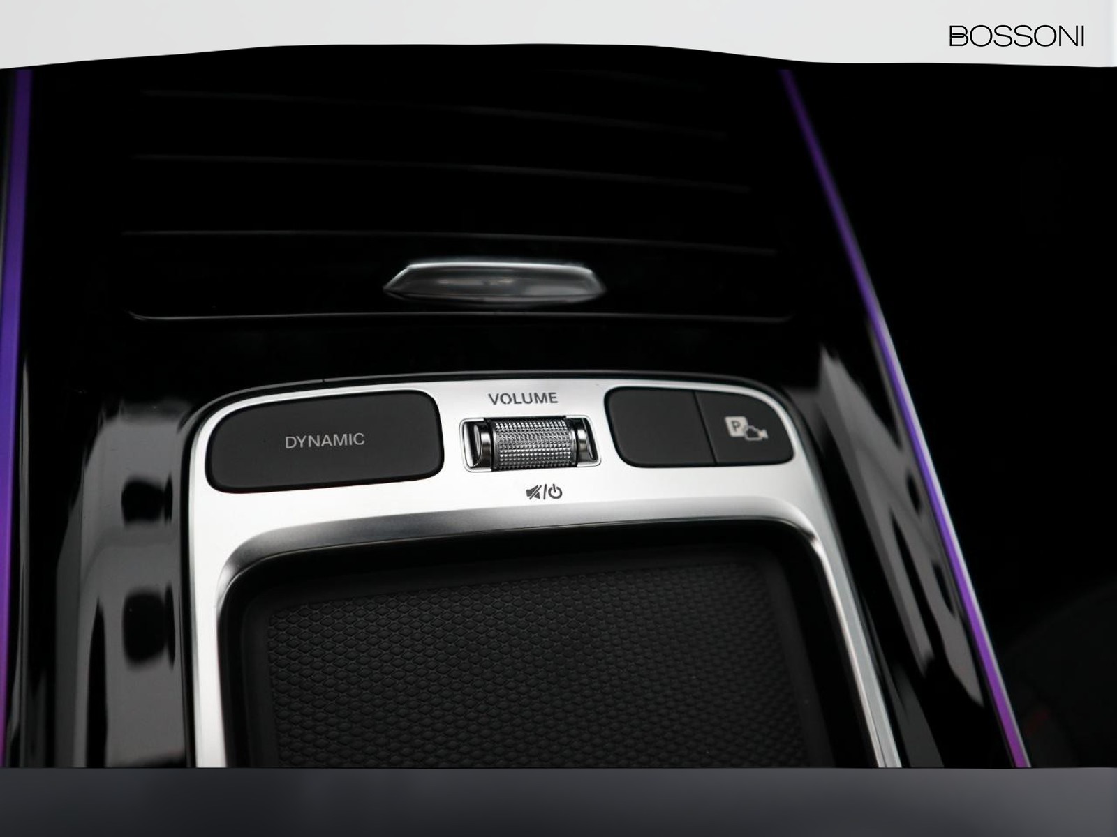 14 - Mercedes GLA 200 d amg line premium 8g-dct