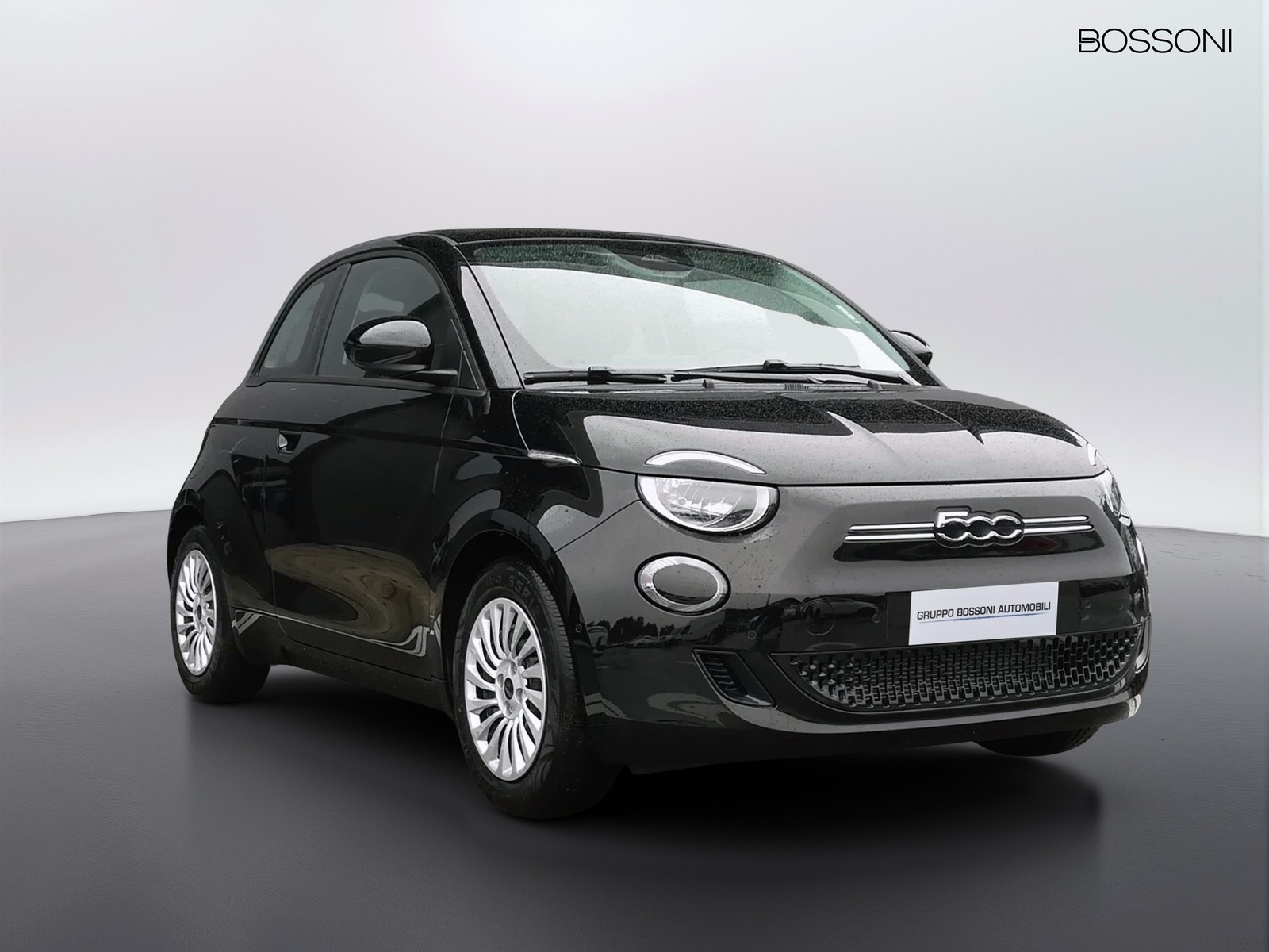 3 - Fiat 500 500e 42 kwh entry pack tech