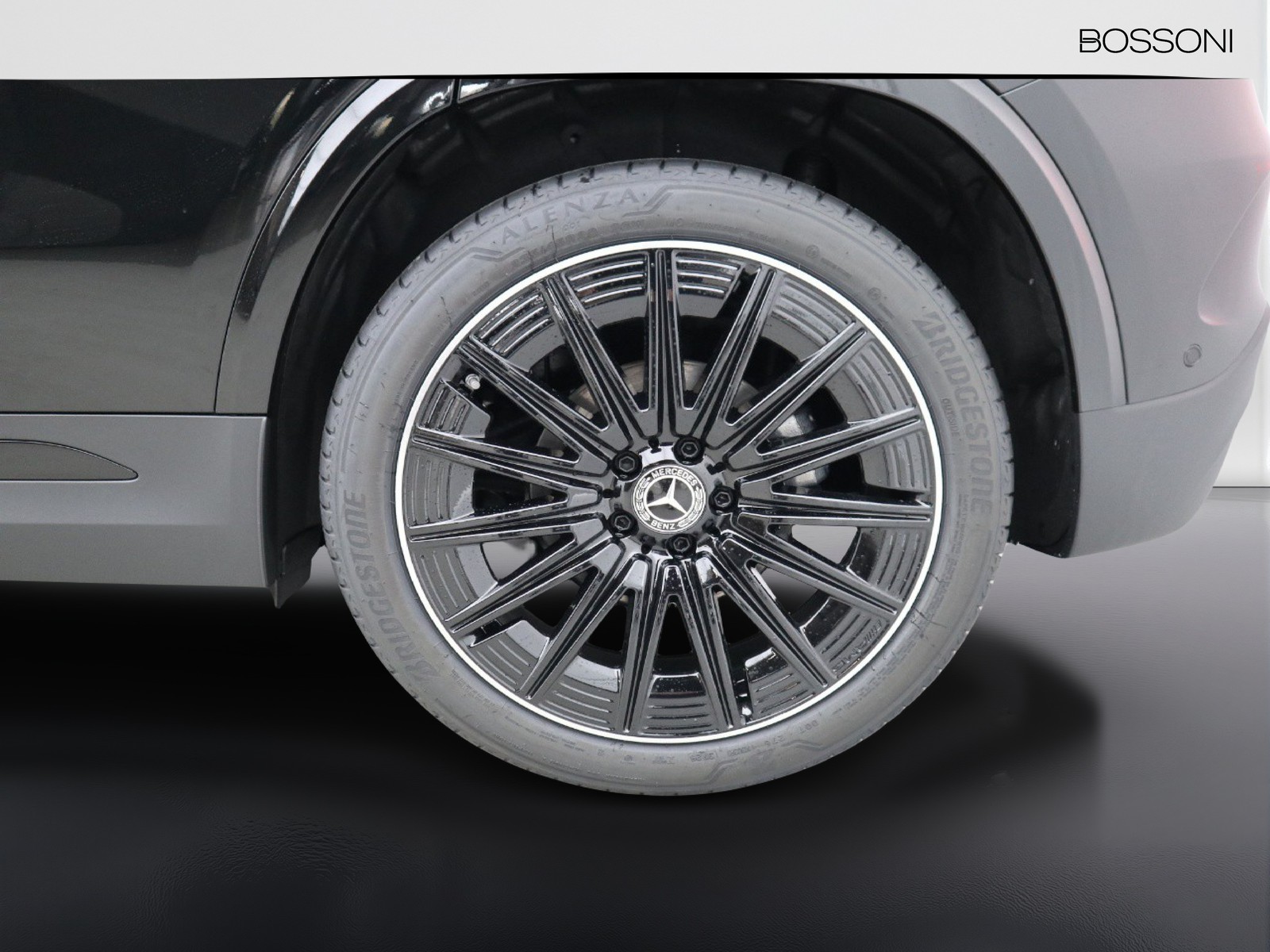 4 - Mercedes GLA 200 d amg line premium 8g-dct