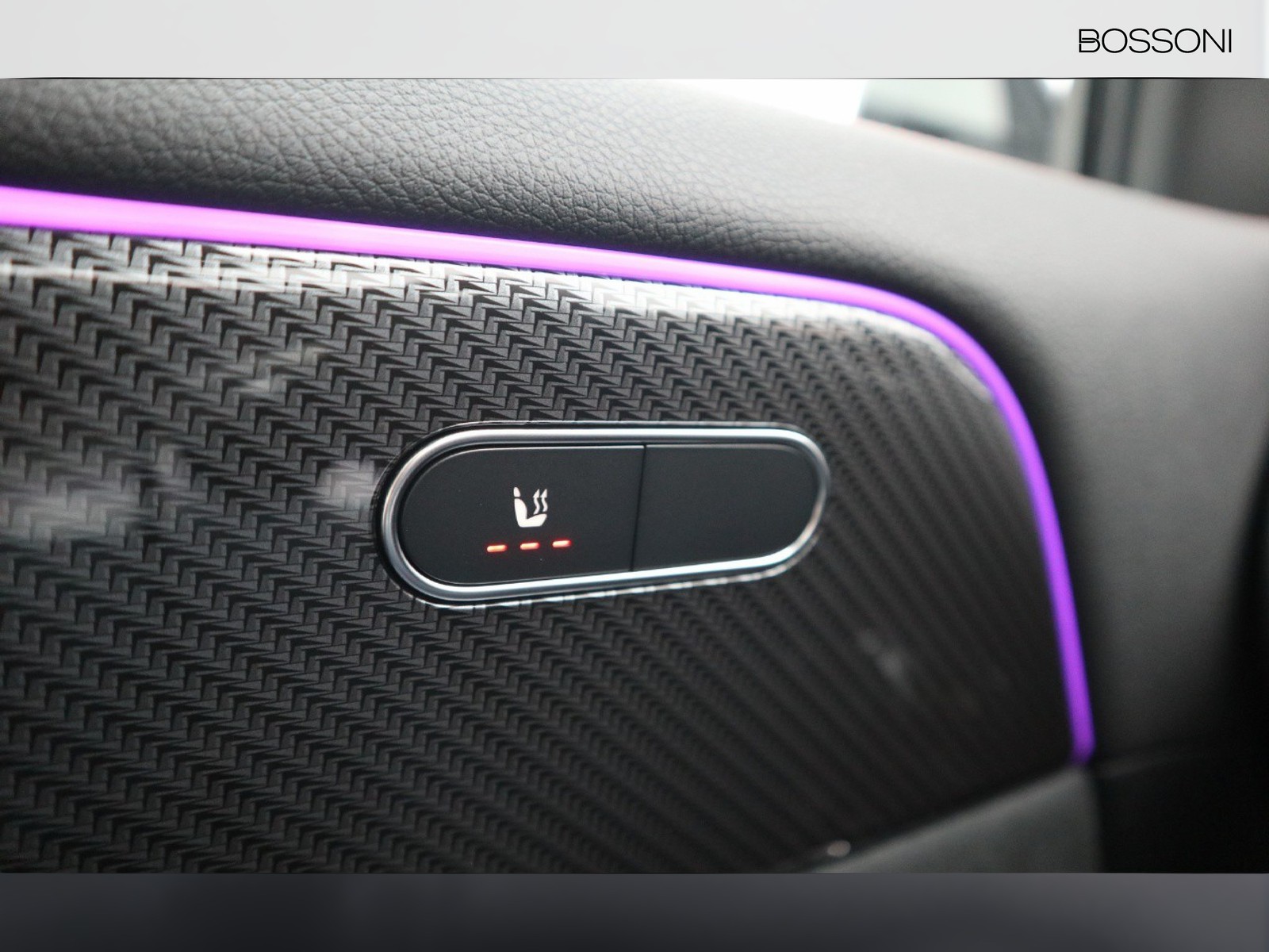 15 - Mercedes GLA 200 d amg line premium 8g-dct