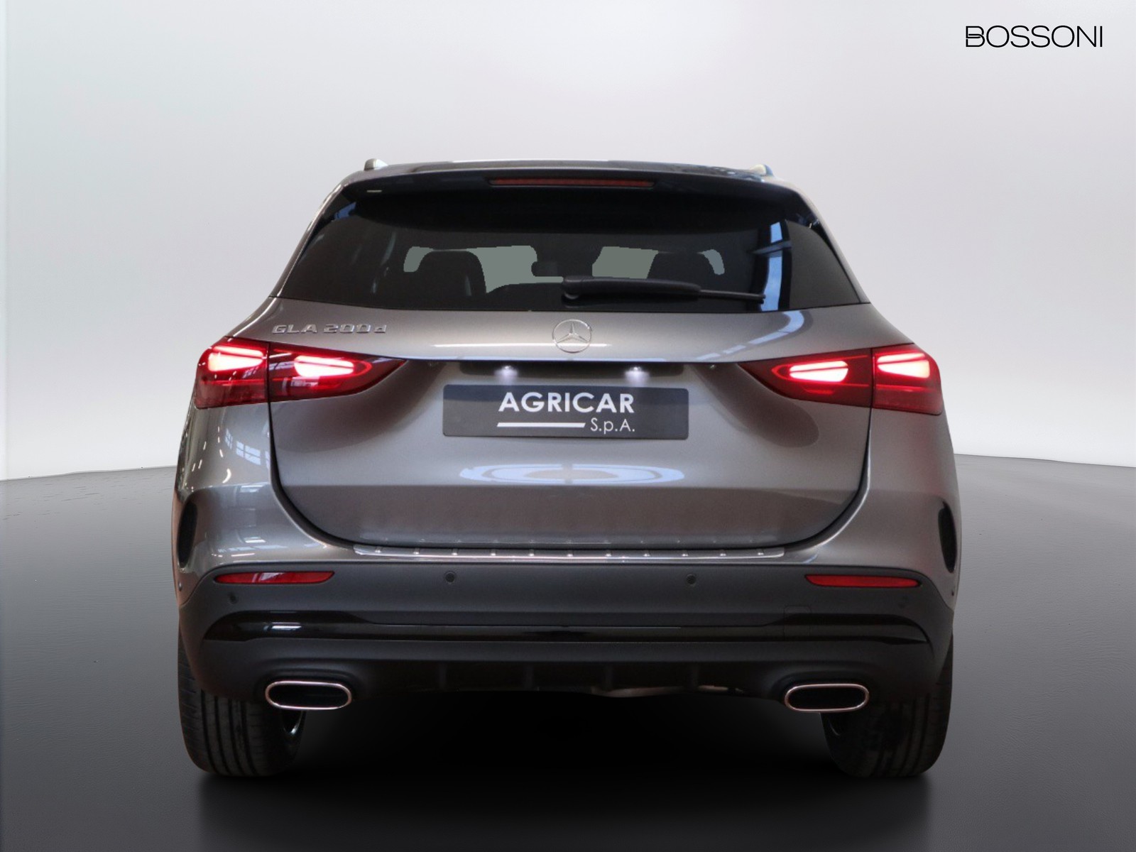 6 - Mercedes GLA 200 d amg line premium 8g-dct