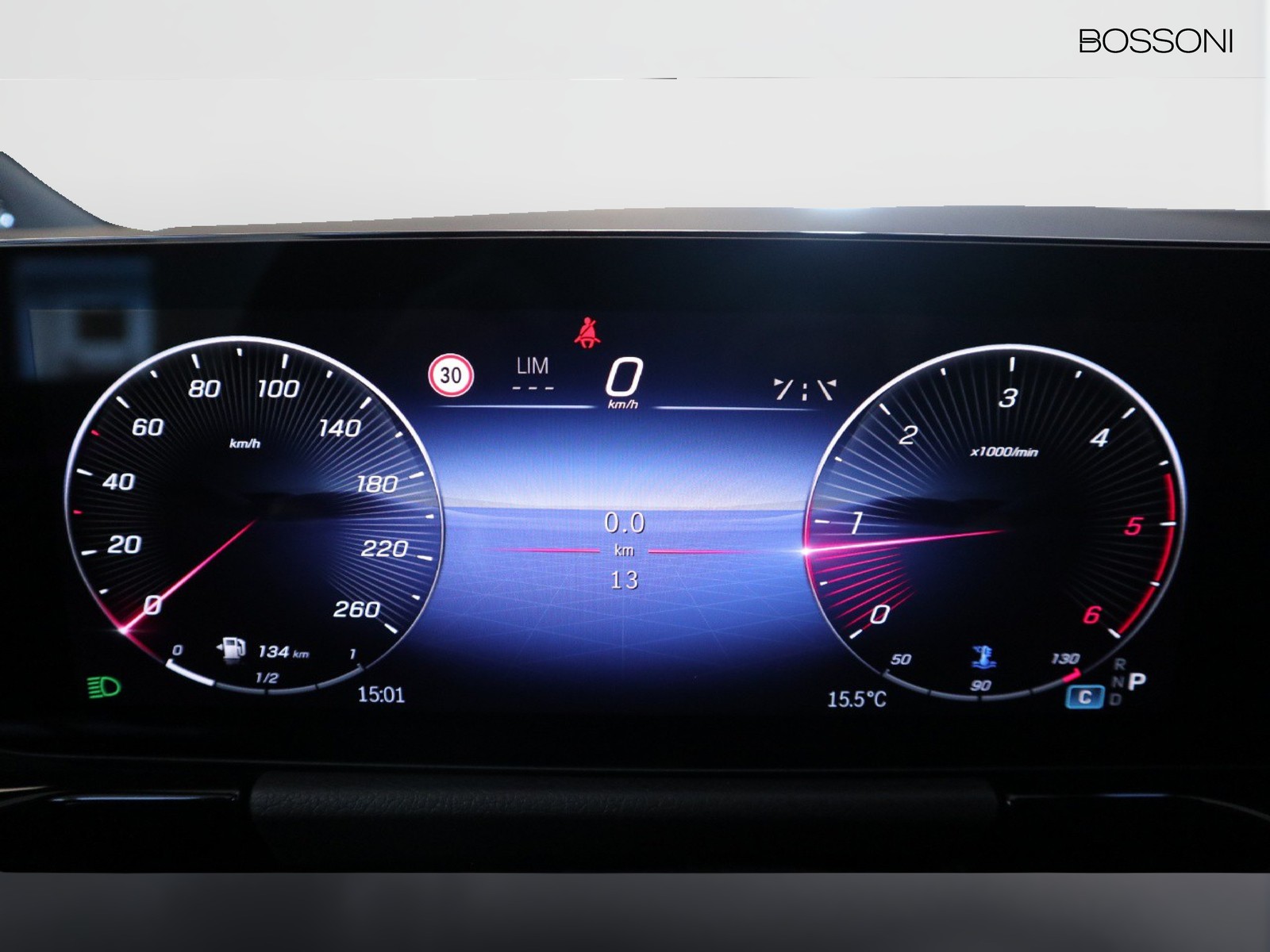 9 - Mercedes GLA 200 d amg line premium 8g-dct