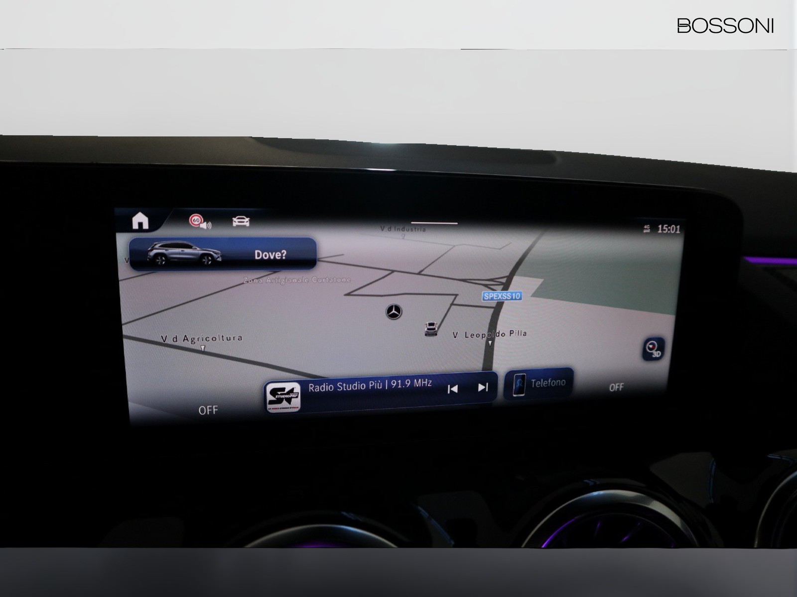 10 - Mercedes GLA 200 d amg line premium 8g-dct