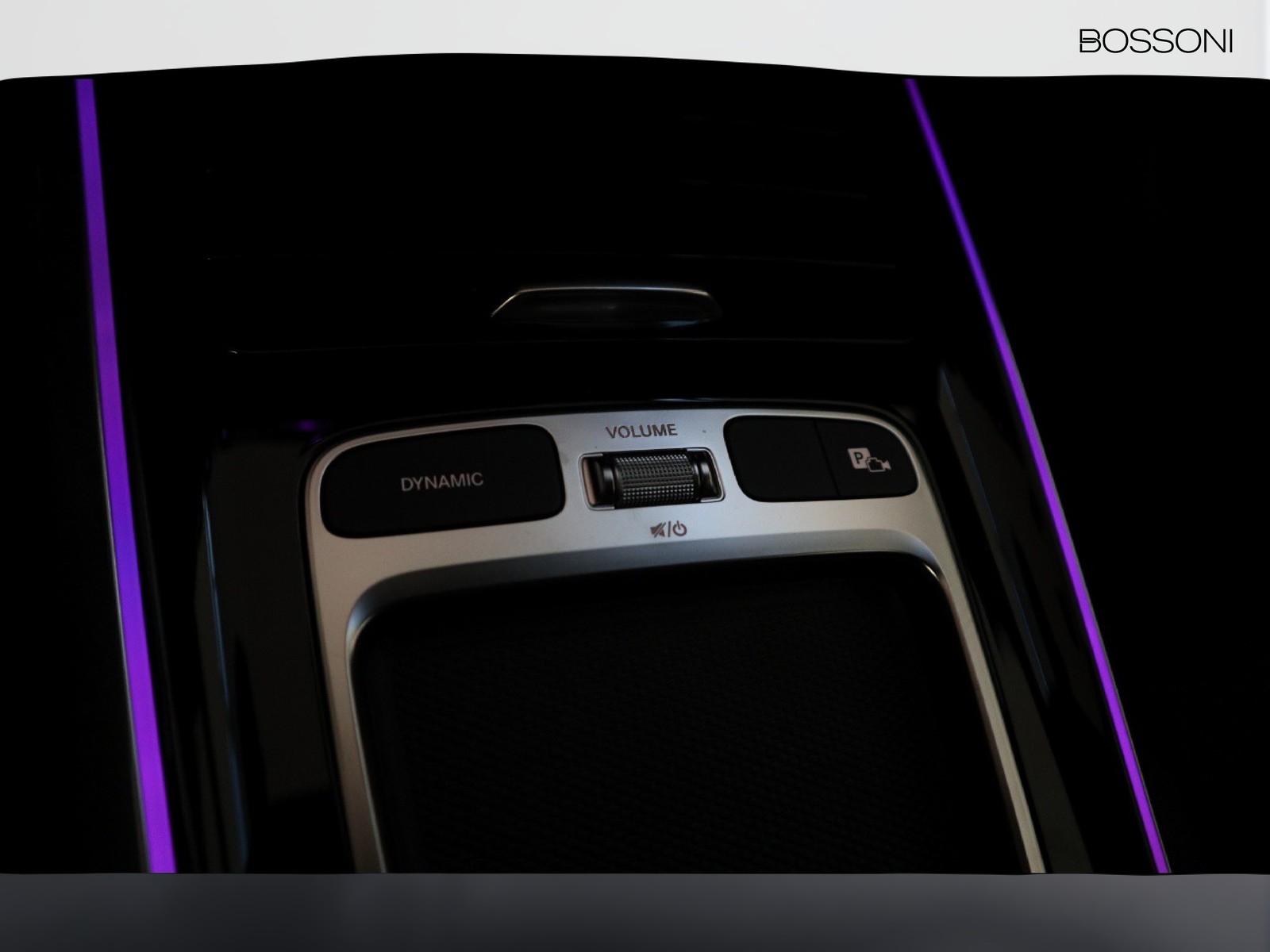 14 - Mercedes GLA 200 d amg line premium 8g-dct