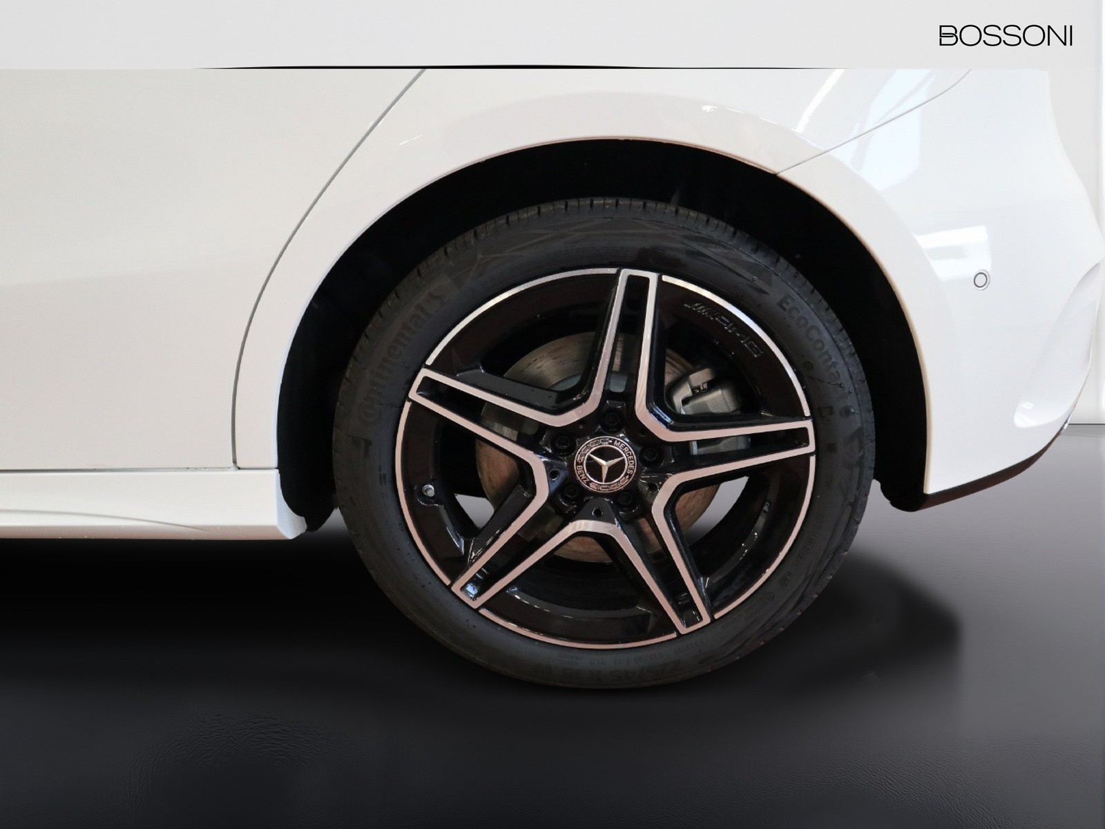 4 - Mercedes Classe A 250 e plug-in-hybrid amg line premium speedshift dct amg 8g