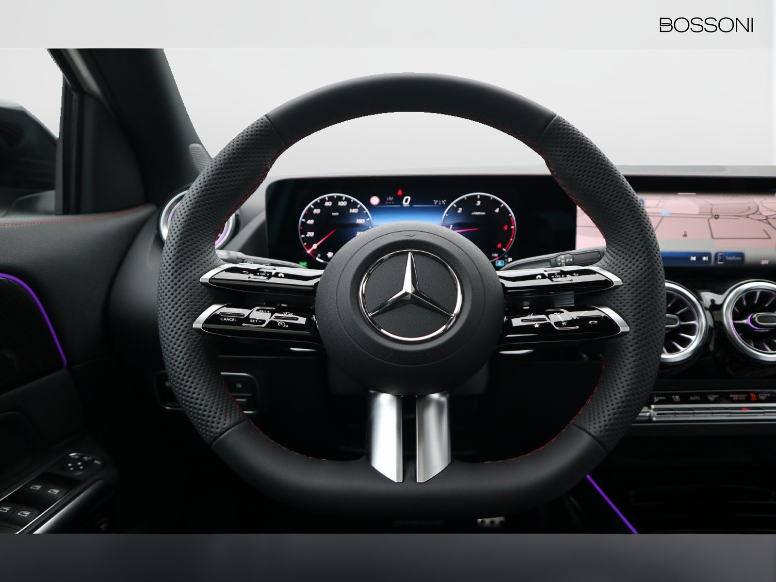 17 - Mercedes GLA 220 d amg line premium 4matic 8g-dct