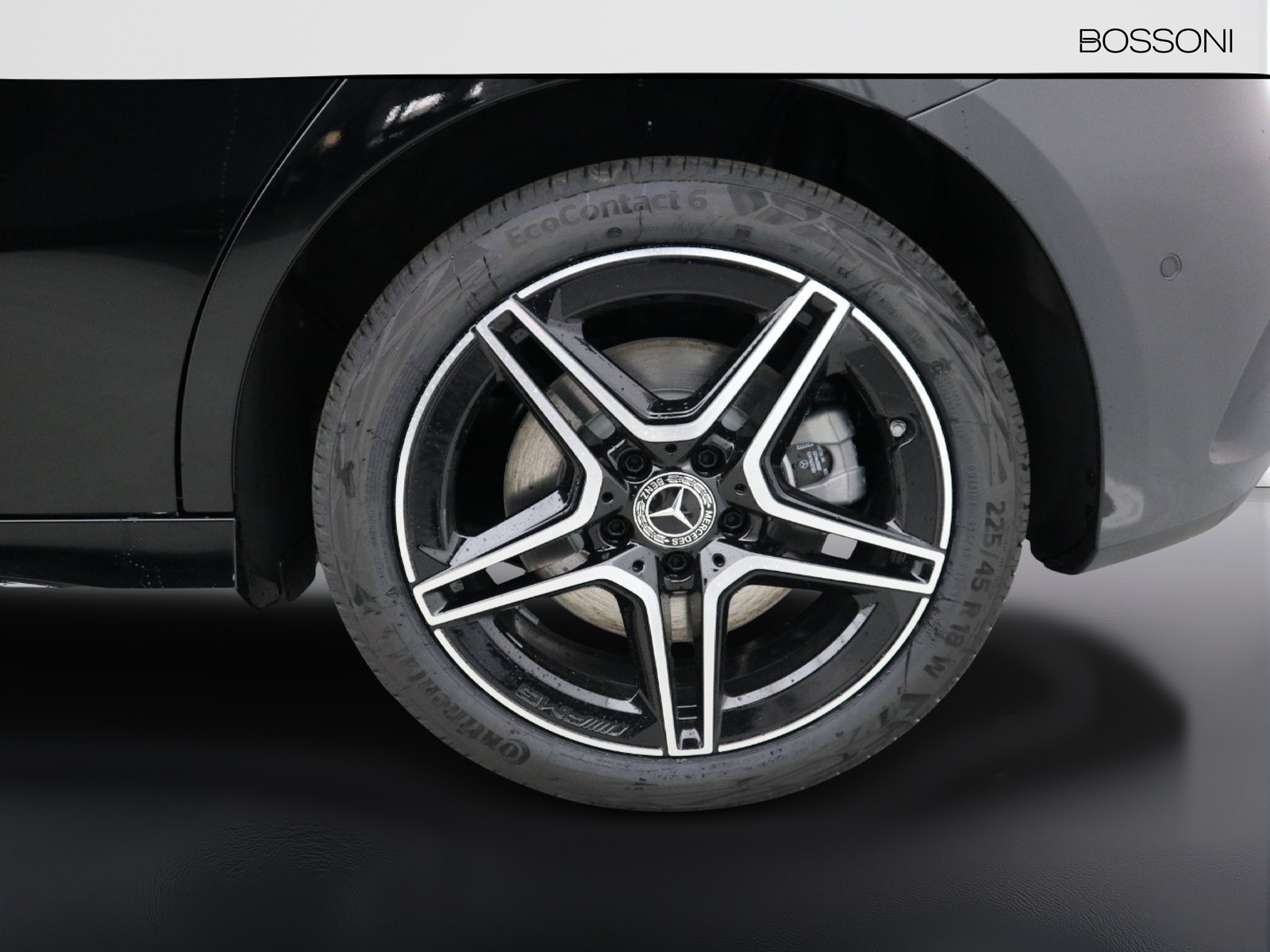 4 - Mercedes Classe A 250 e plug-in-hybrid amg line premium speedshift dct amg 8g