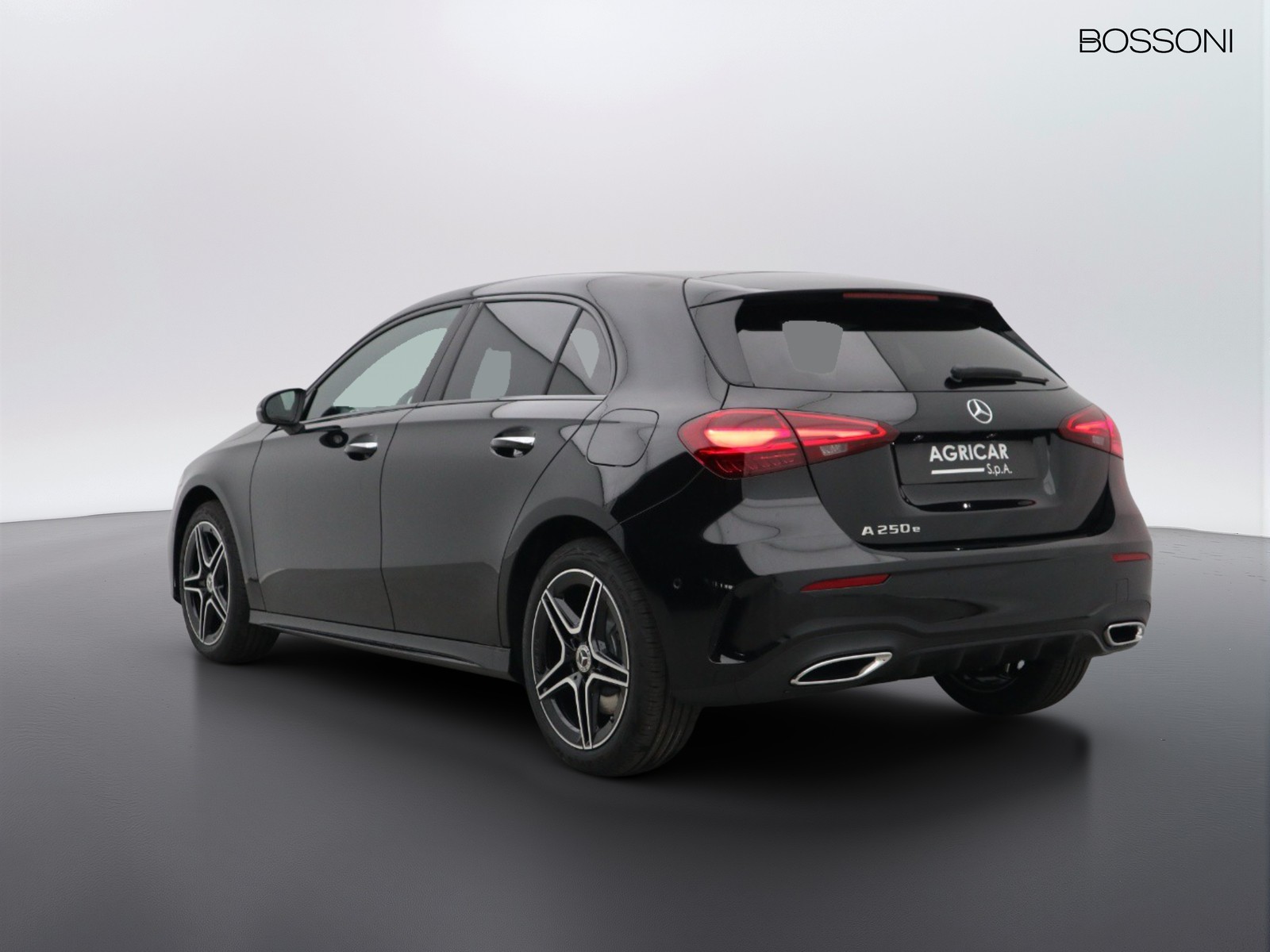 5 - Mercedes Classe A 250 e plug-in-hybrid amg line premium speedshift dct amg 8g